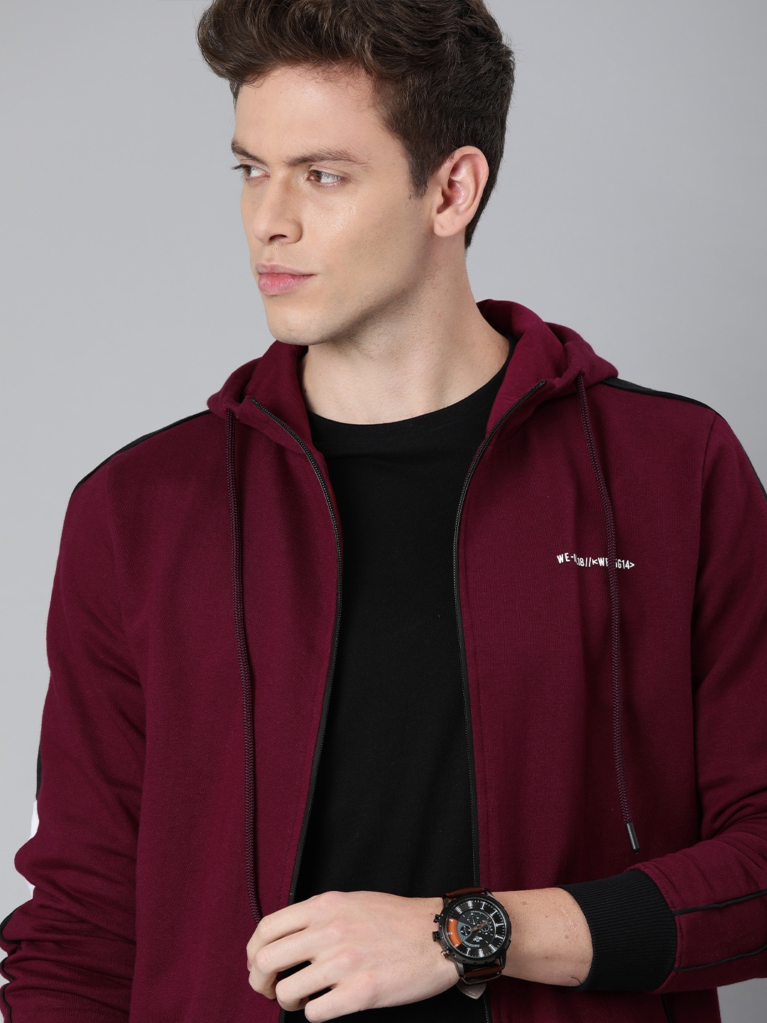

WROGN Men Burgundy Solid Hooded Sweatshirt with Side Stripes