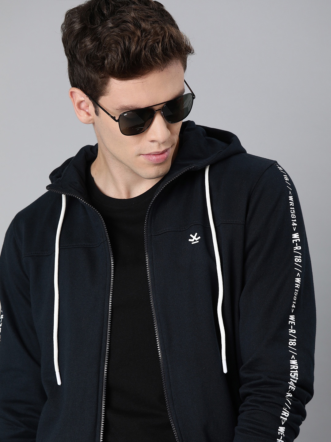 

WROGN Men Navy Blue & White Solid Hooded Sweatshirt with Side Stripes