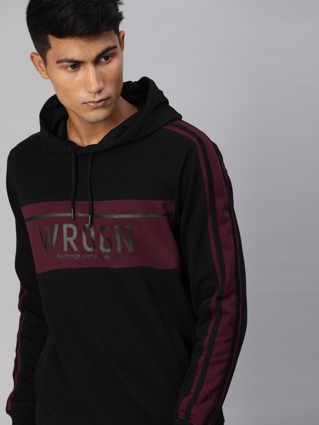 

WROGN Men Black & Burgundy Slim Fit Printed Hooded Sweatshirt