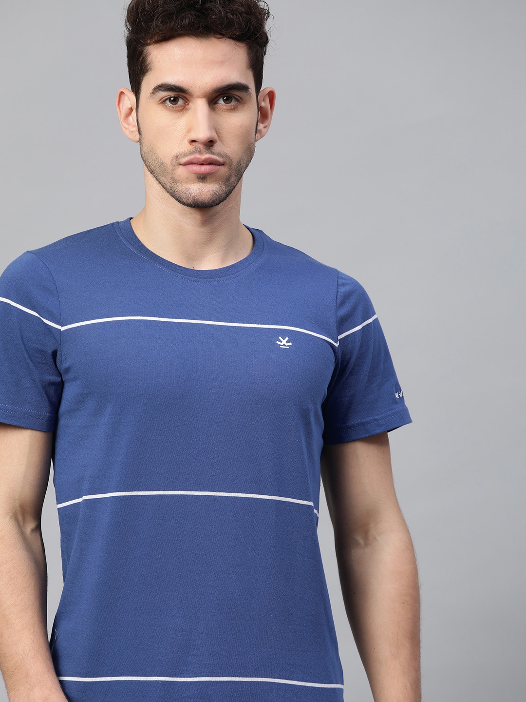 

WROGN Men Blue & White Striped Round Neck T-shirt