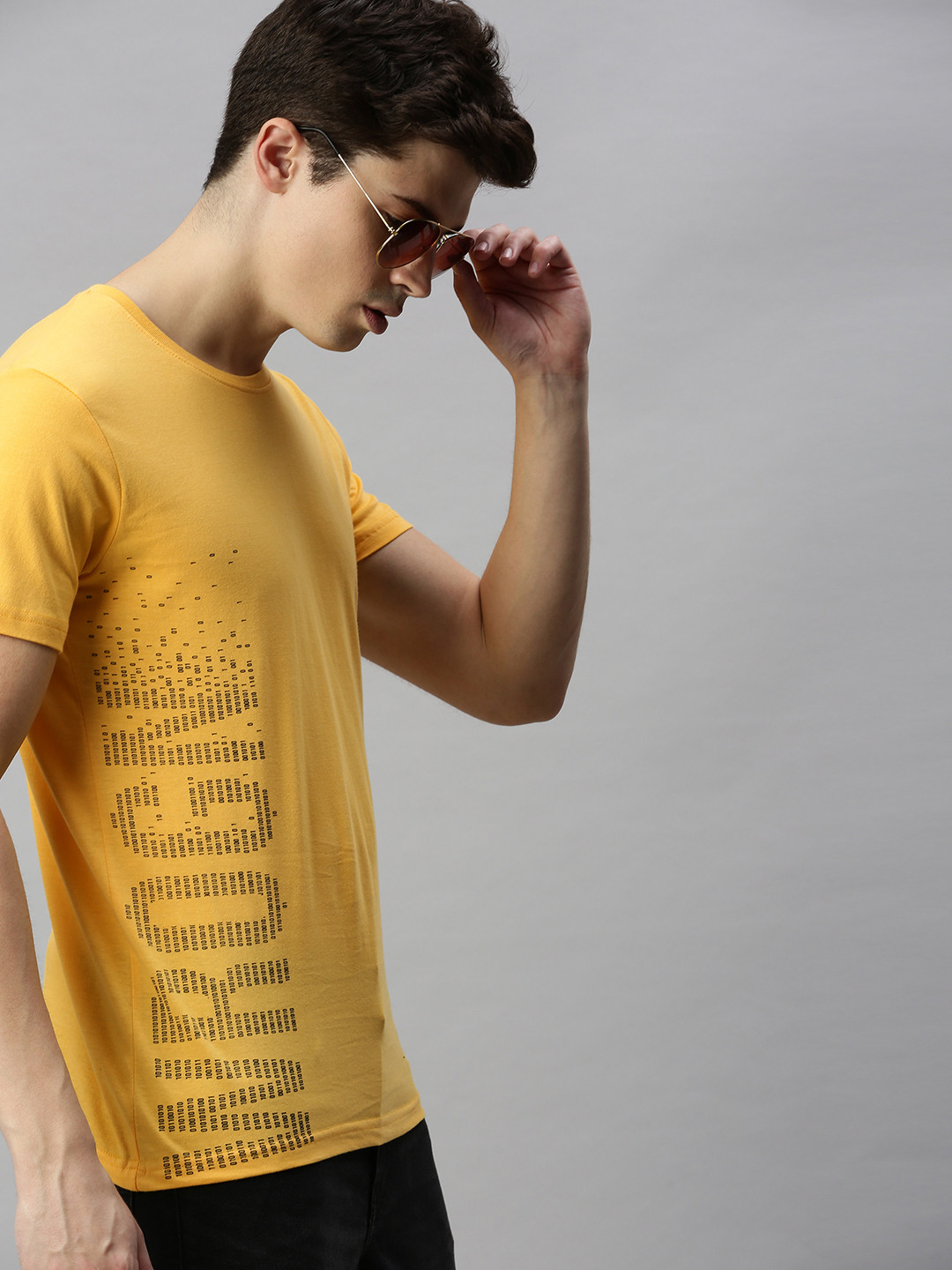 

WROGN Men Yellow Printed Round Neck T-shirt