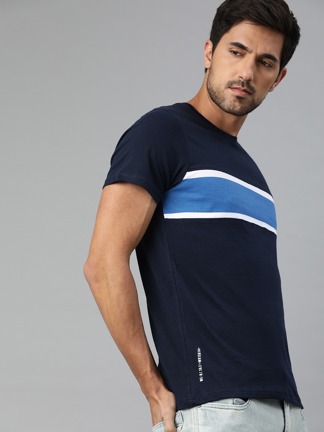 

WROGN Men Navy Blue Slim Fit Colourblocked Round Neck Pure Cotton T-shirt