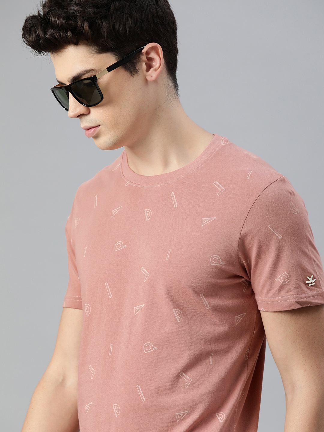 

WROGN Men Pink Beige Printed Slim Fit Round Neck Pure Cotton T-shirt