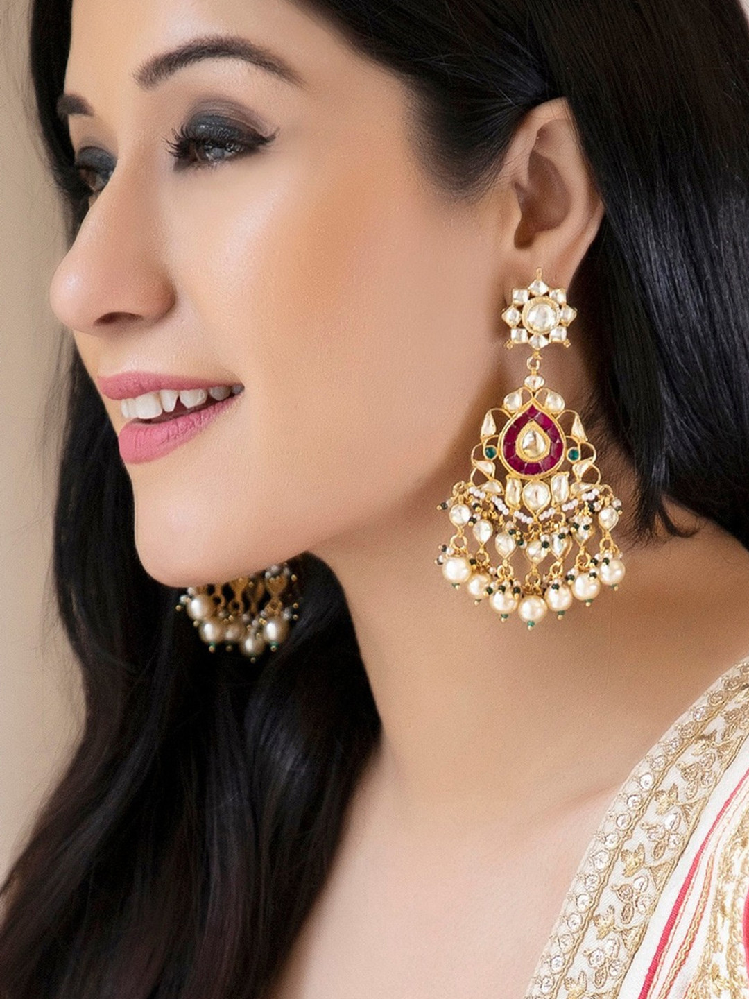 

rubans LUXURY Gold-Plated & White Classic Drop Earrings