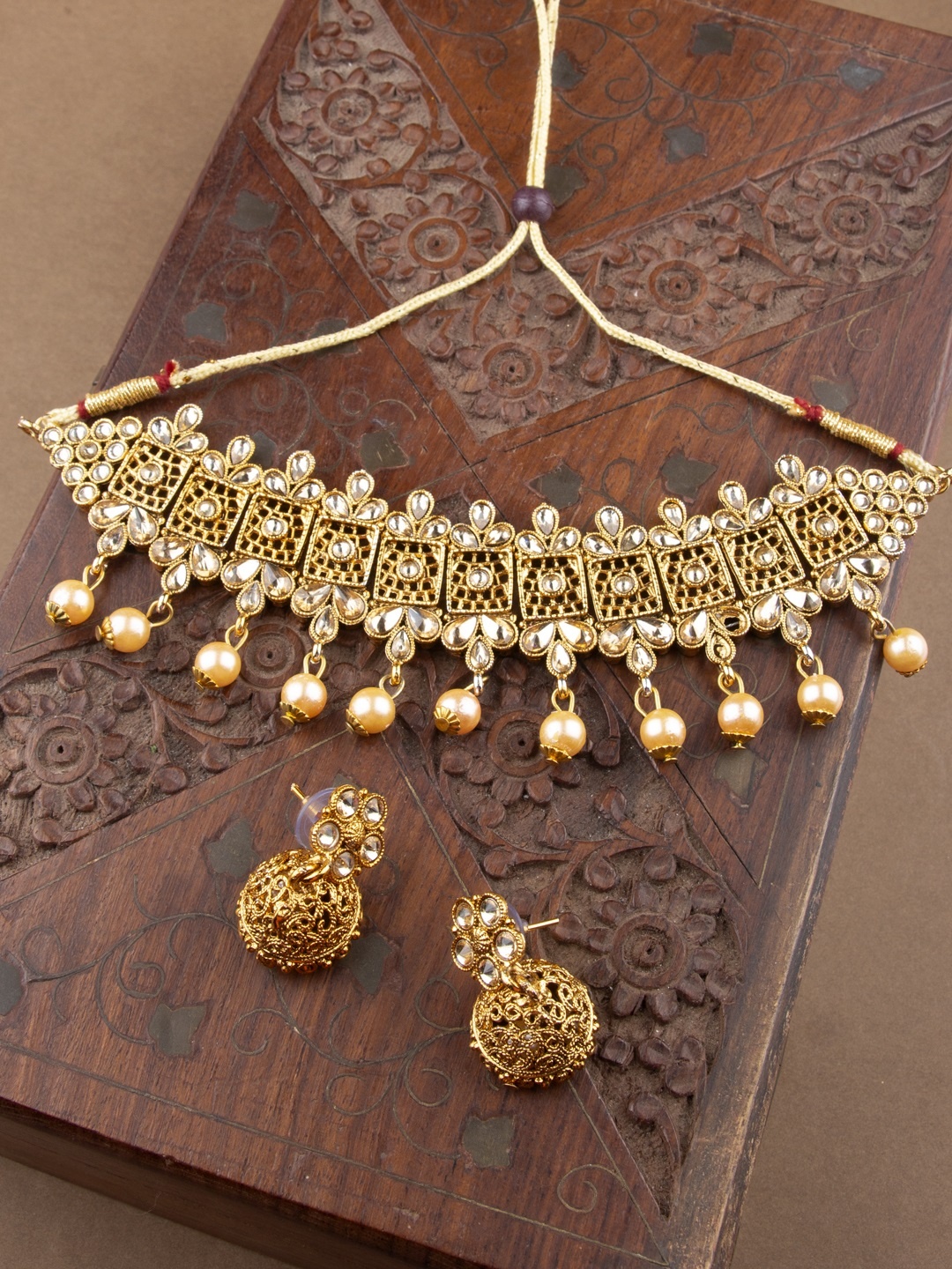 

AccessHer Women Gold-Plated & White Antique Jewellery Set