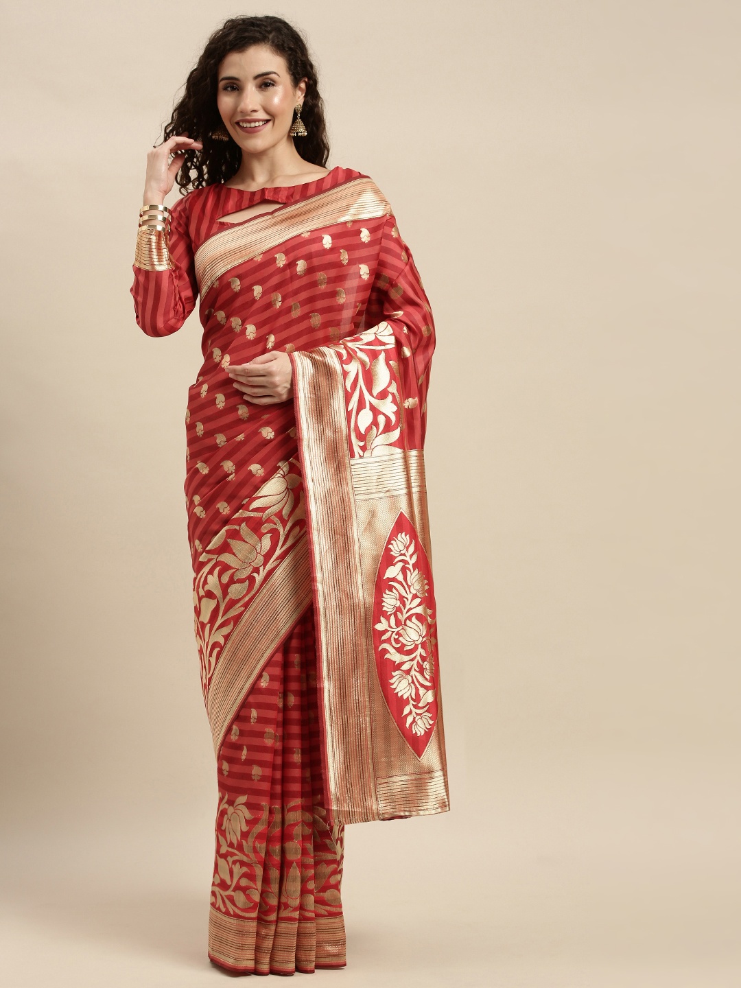 

KALINI Red & Gold-Toned Silk Blend Striped Kanjeevaram Saree