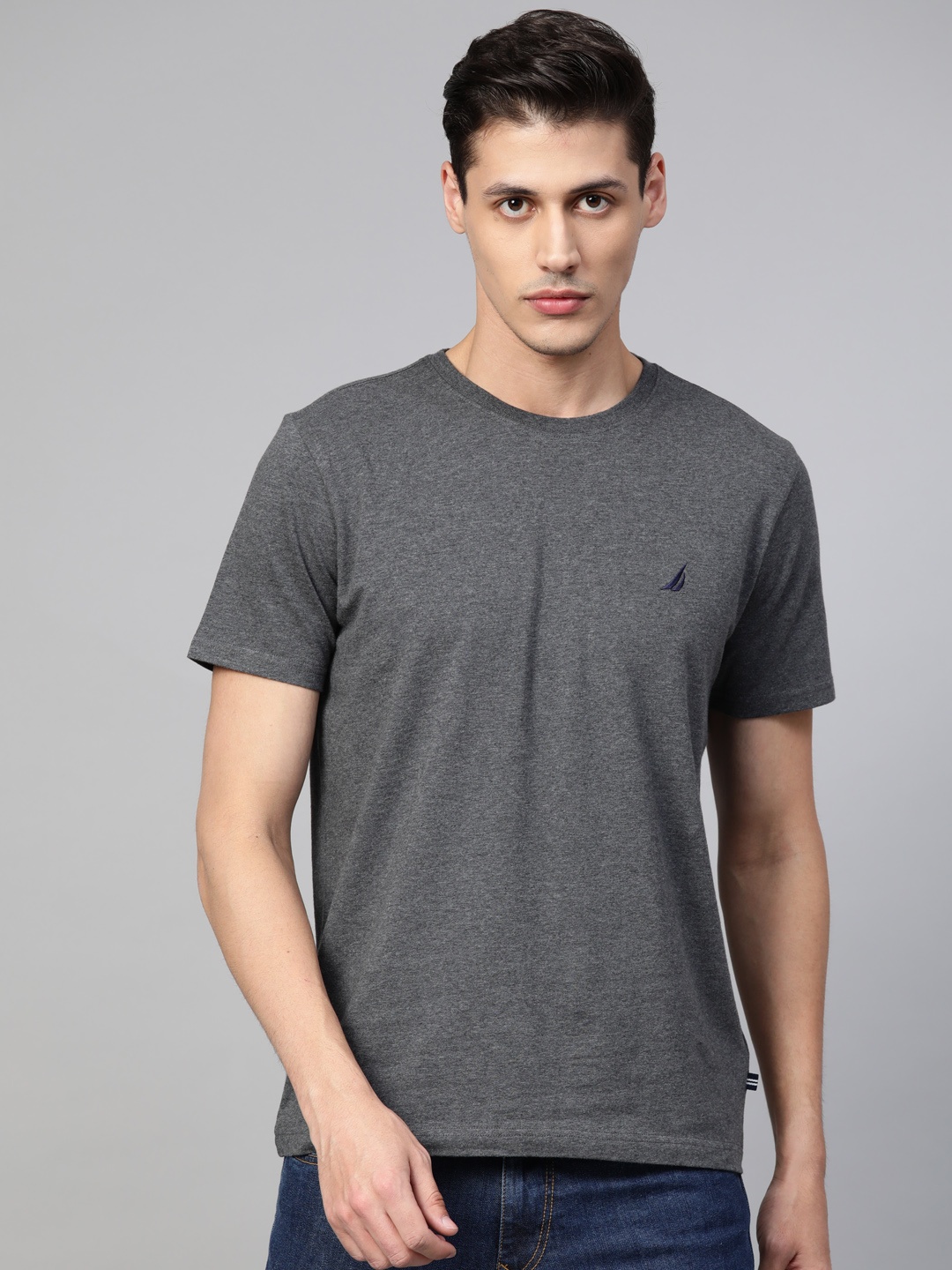 

Nautica Men Charcoal Grey Solid Round Neck T-shirt