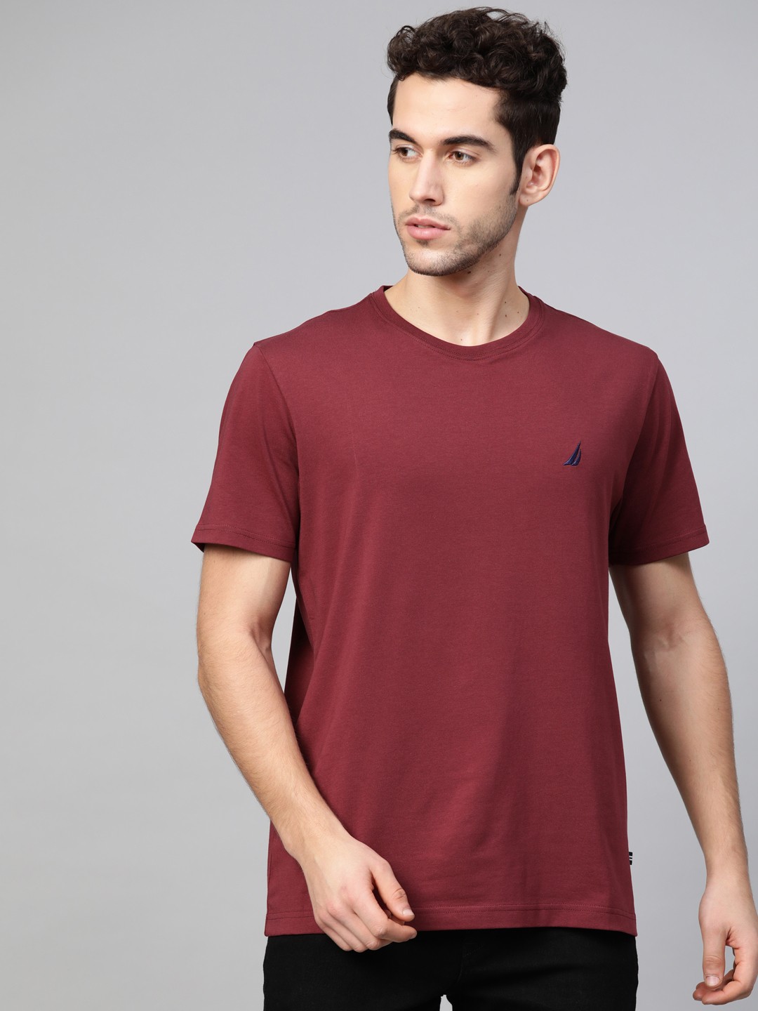 

Nautica Men Maroon Solid Round Neck T-shirt
