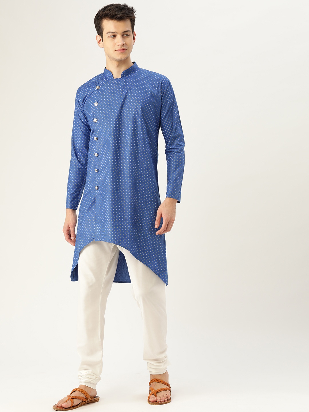 

SOJANYA Men Blue & White Printed Kurta with Churidar