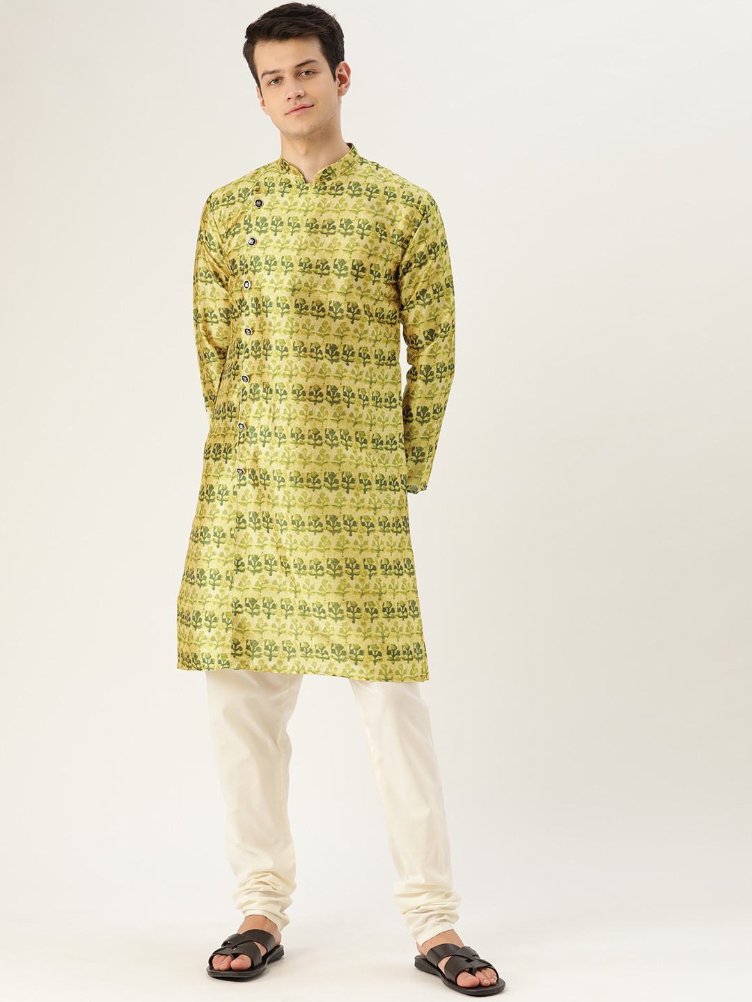 

SOJANYA Men Green & Off-White Printed Angrakha Kurta with Churidar
