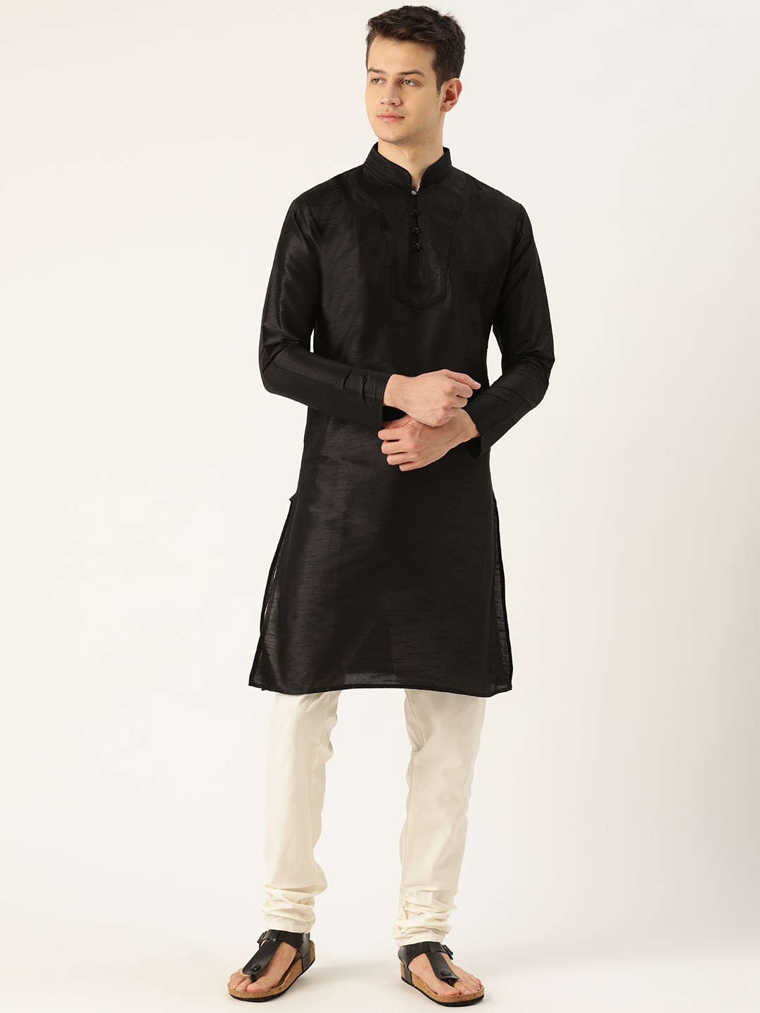 

SOJANYA Men Black & Off-White Solid Kurta with Churidar