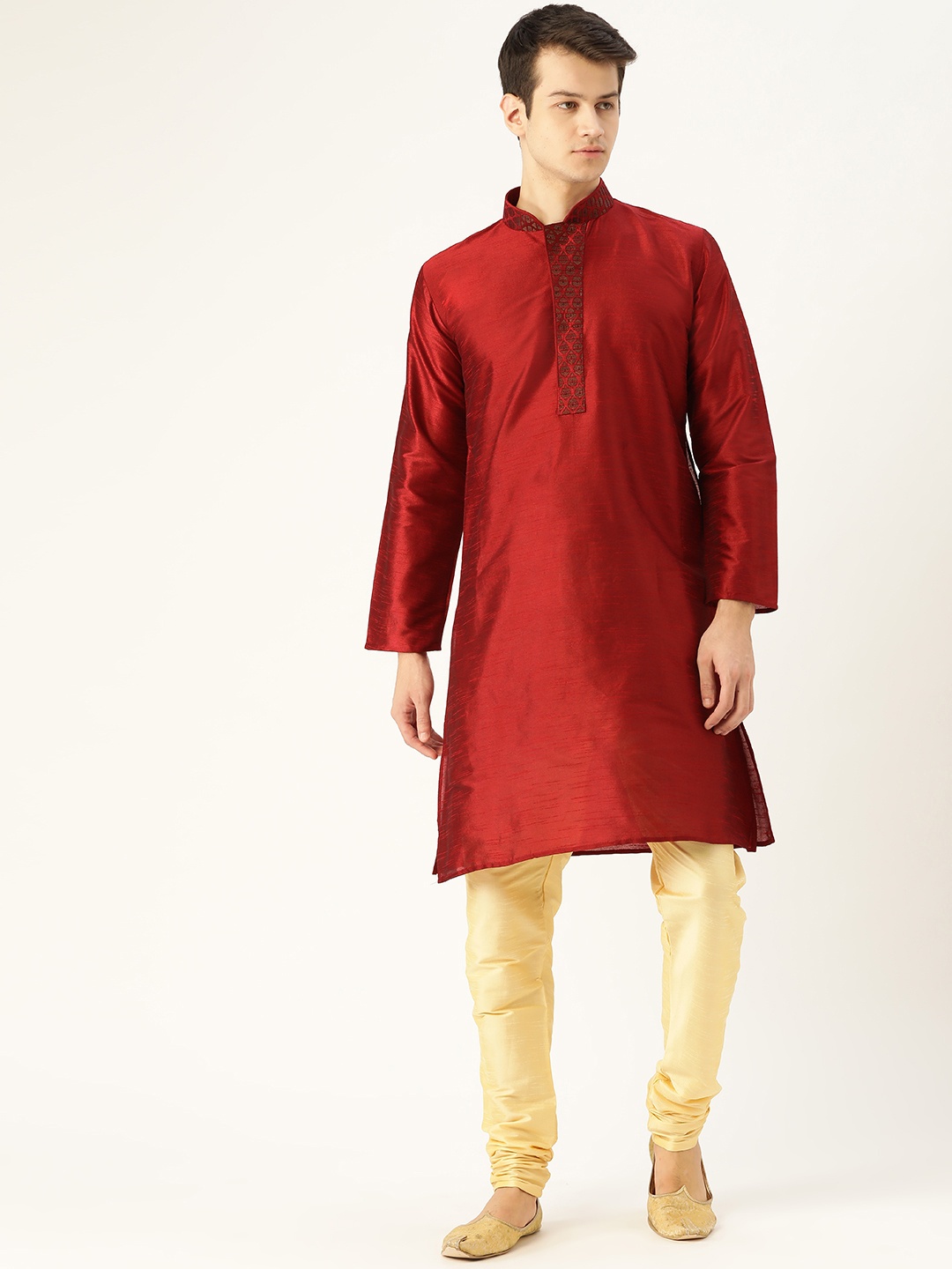 

SOJANYA Men Maroon & Beige Solid Kurta with Churidar