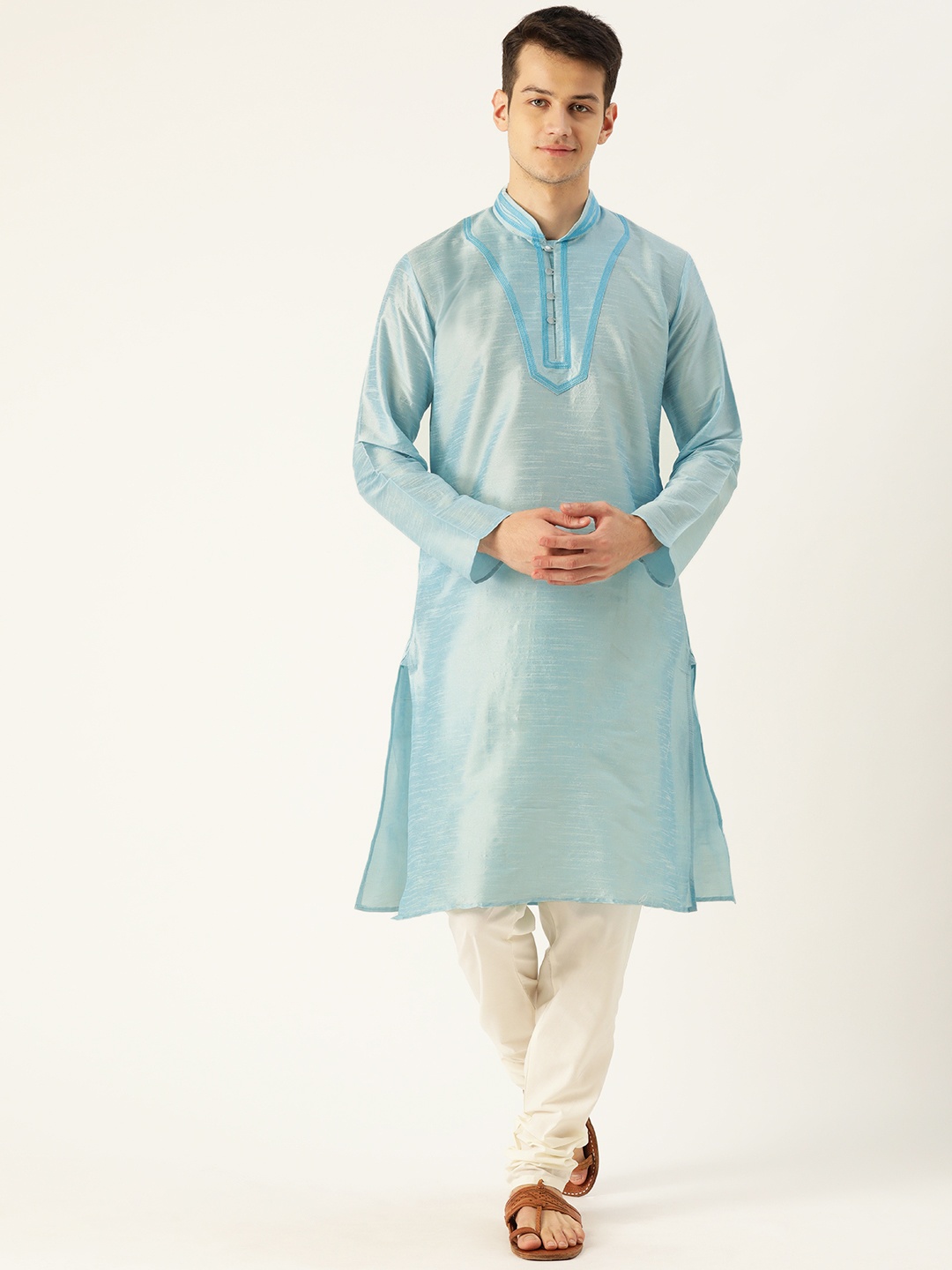 

SOJANYA Men Turquoise Blue & Off-White Solid Kurta with Churidar