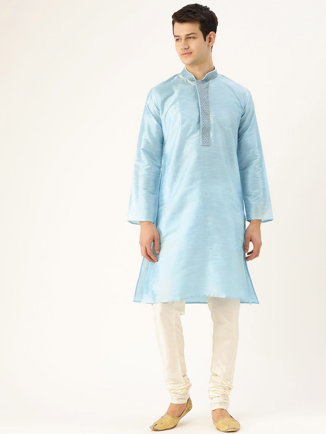 

SOJANYA Men Blue & White Solid Kurta with Churidar