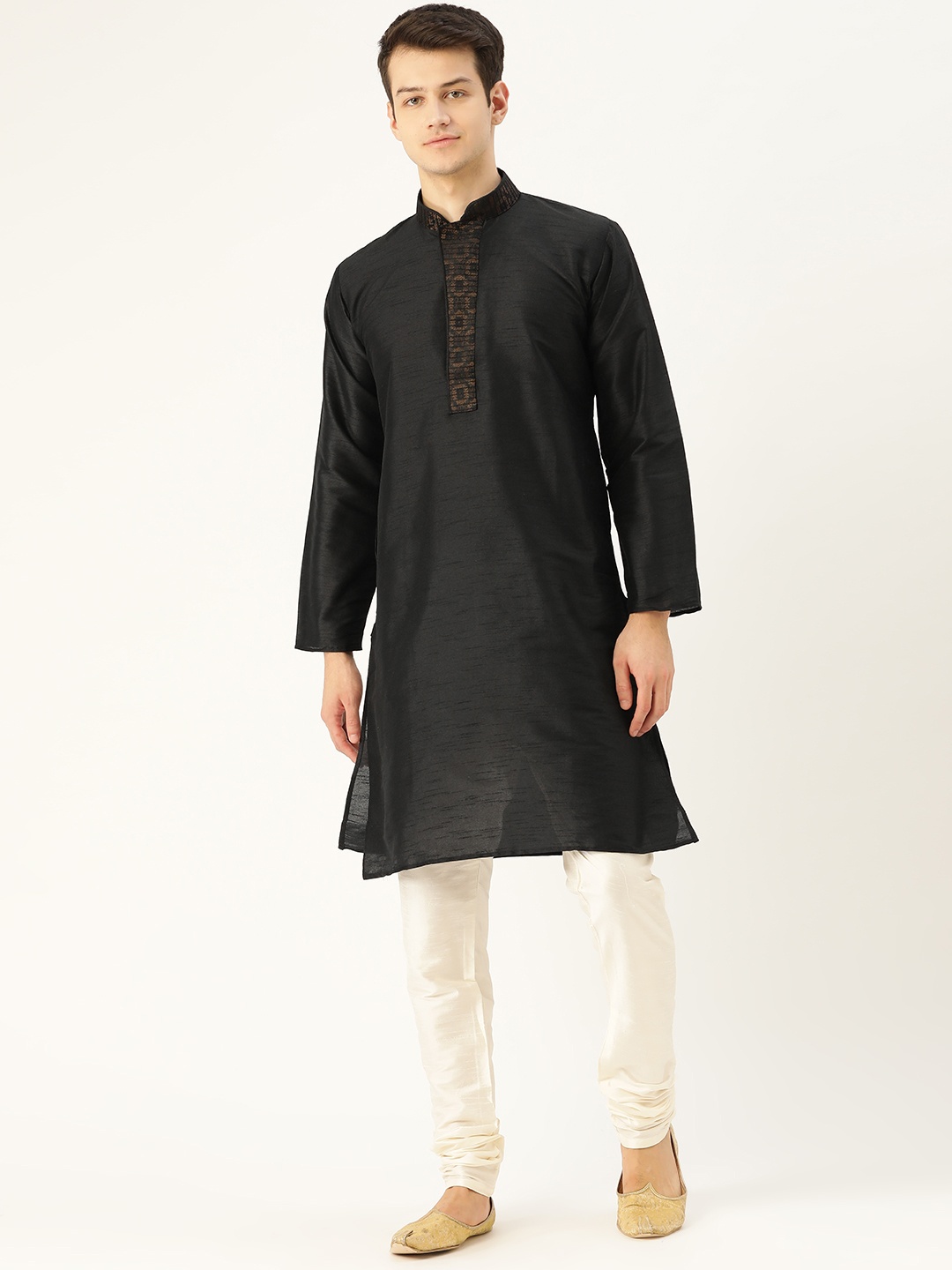 

SOJANYA Men Black Solid Straight Kurta