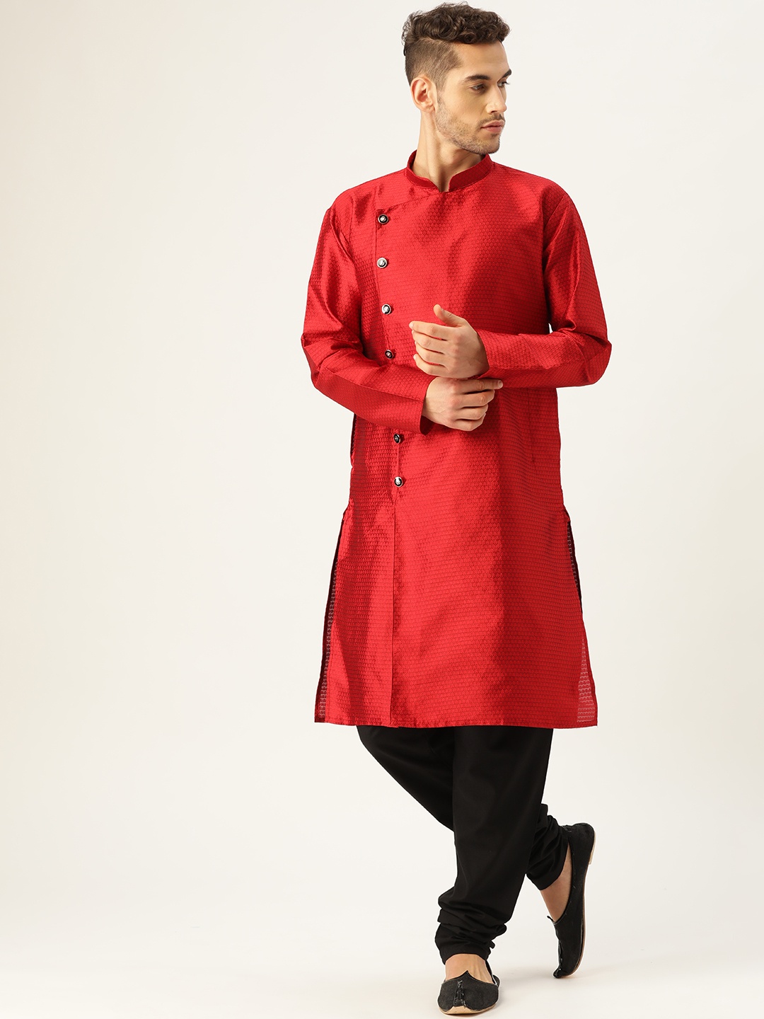 

SOJANYA Men Red Woven Design Straight Kurta