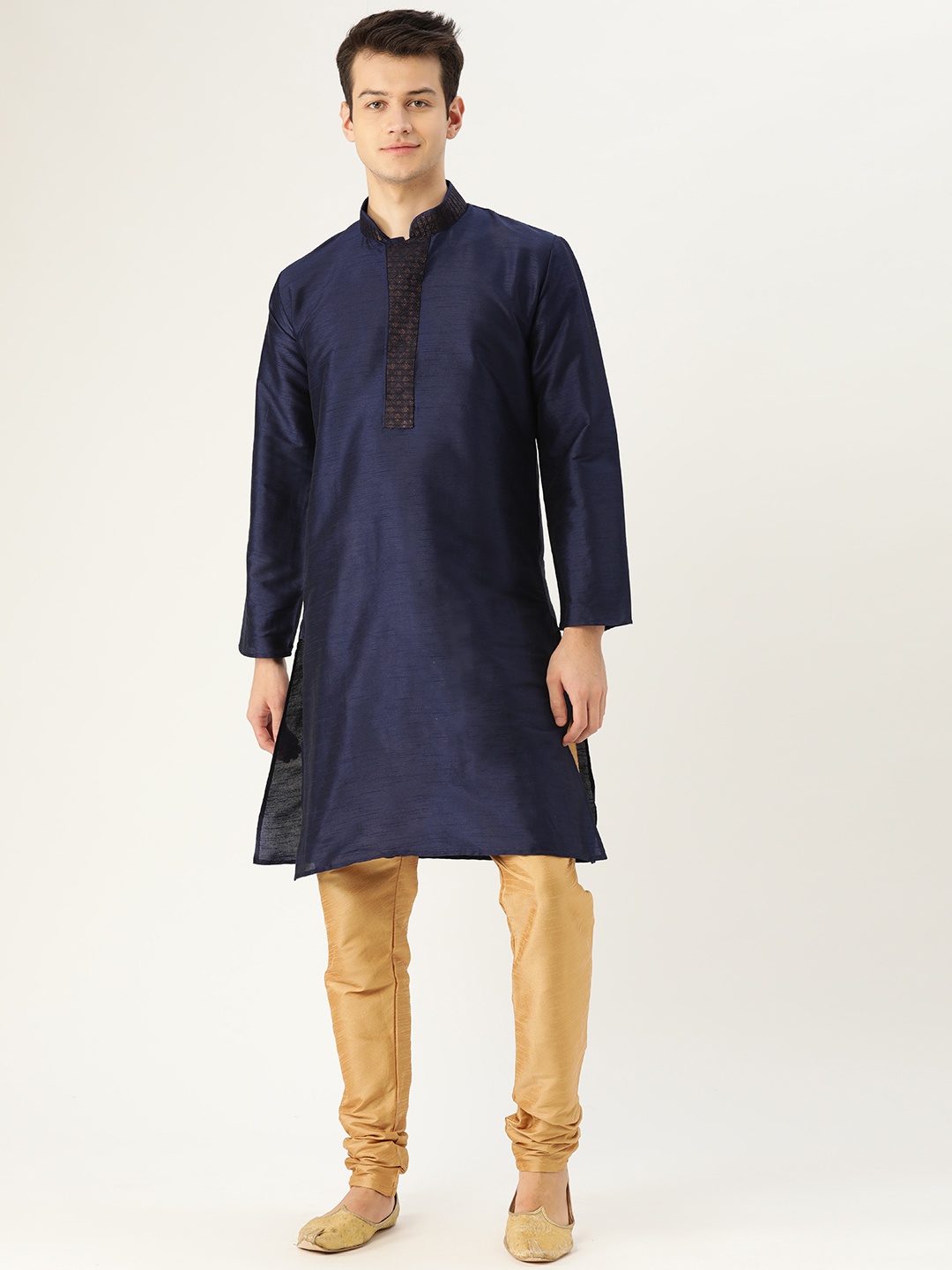 

SOJANYA Men Navy Blue & Golden Solid Kurta with Churidar