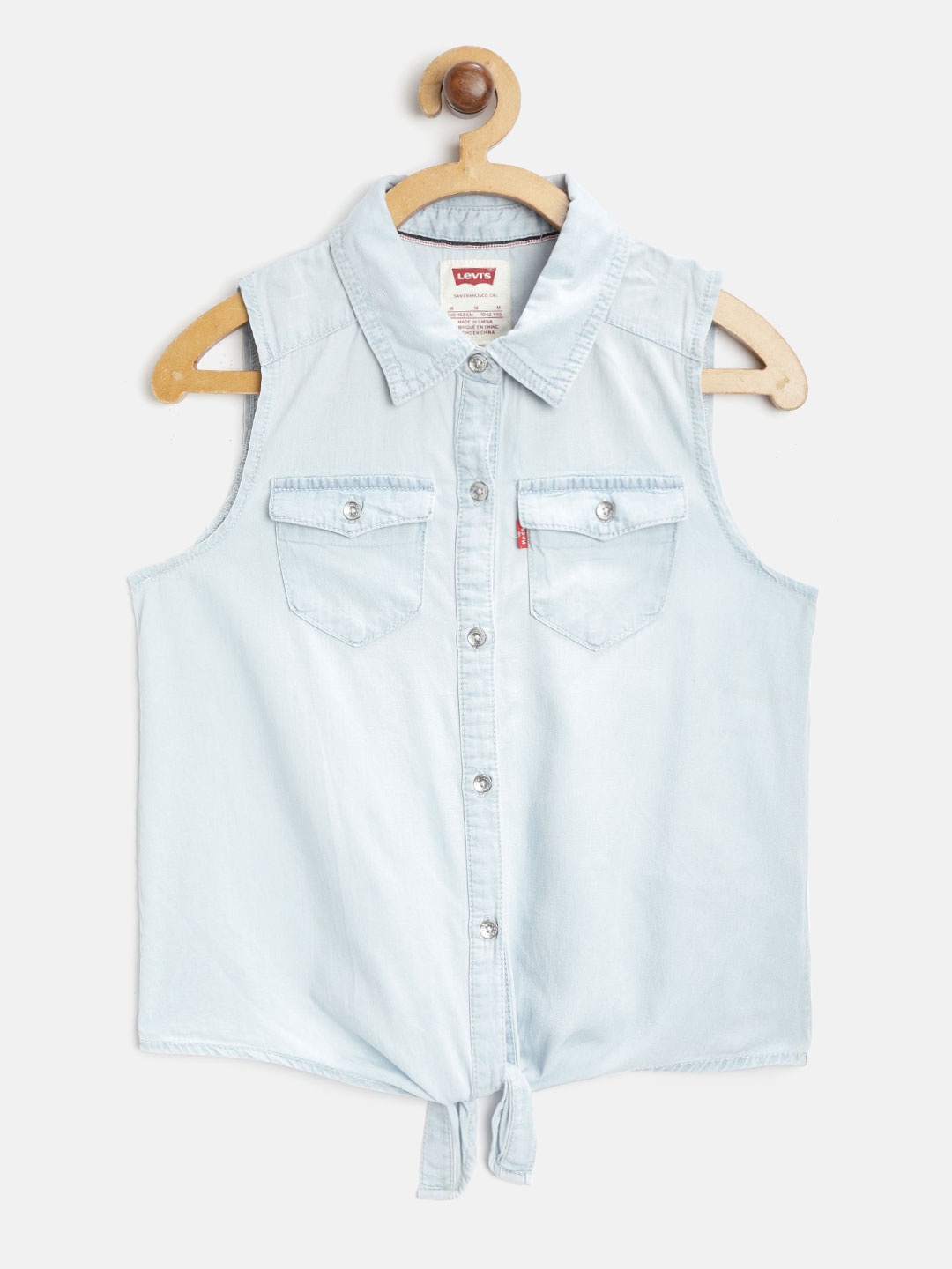 

Levis Girls Blue Regular Fit Solid Chambray Shirt