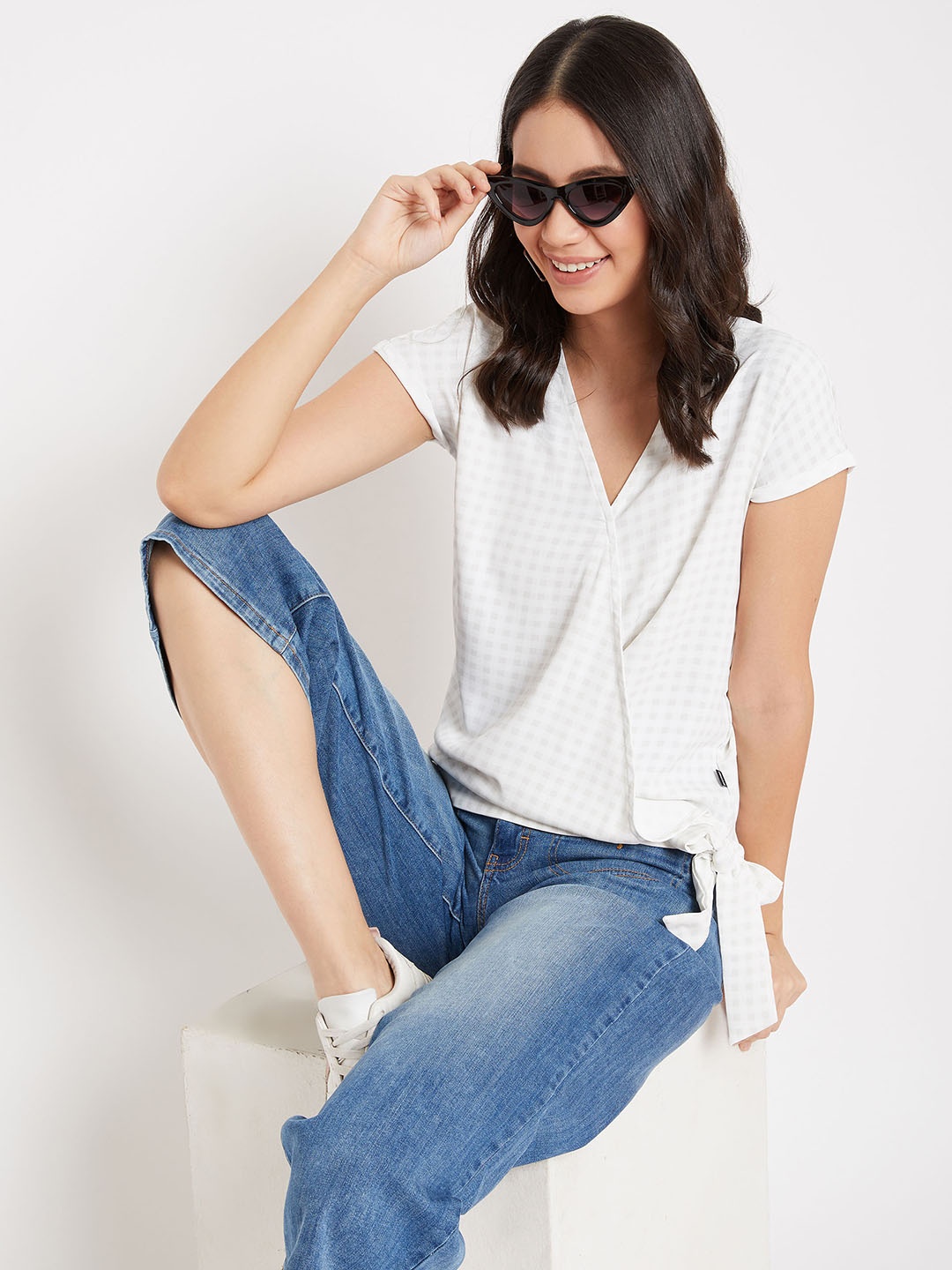 

Crimsoune Club Women White Checked Top
