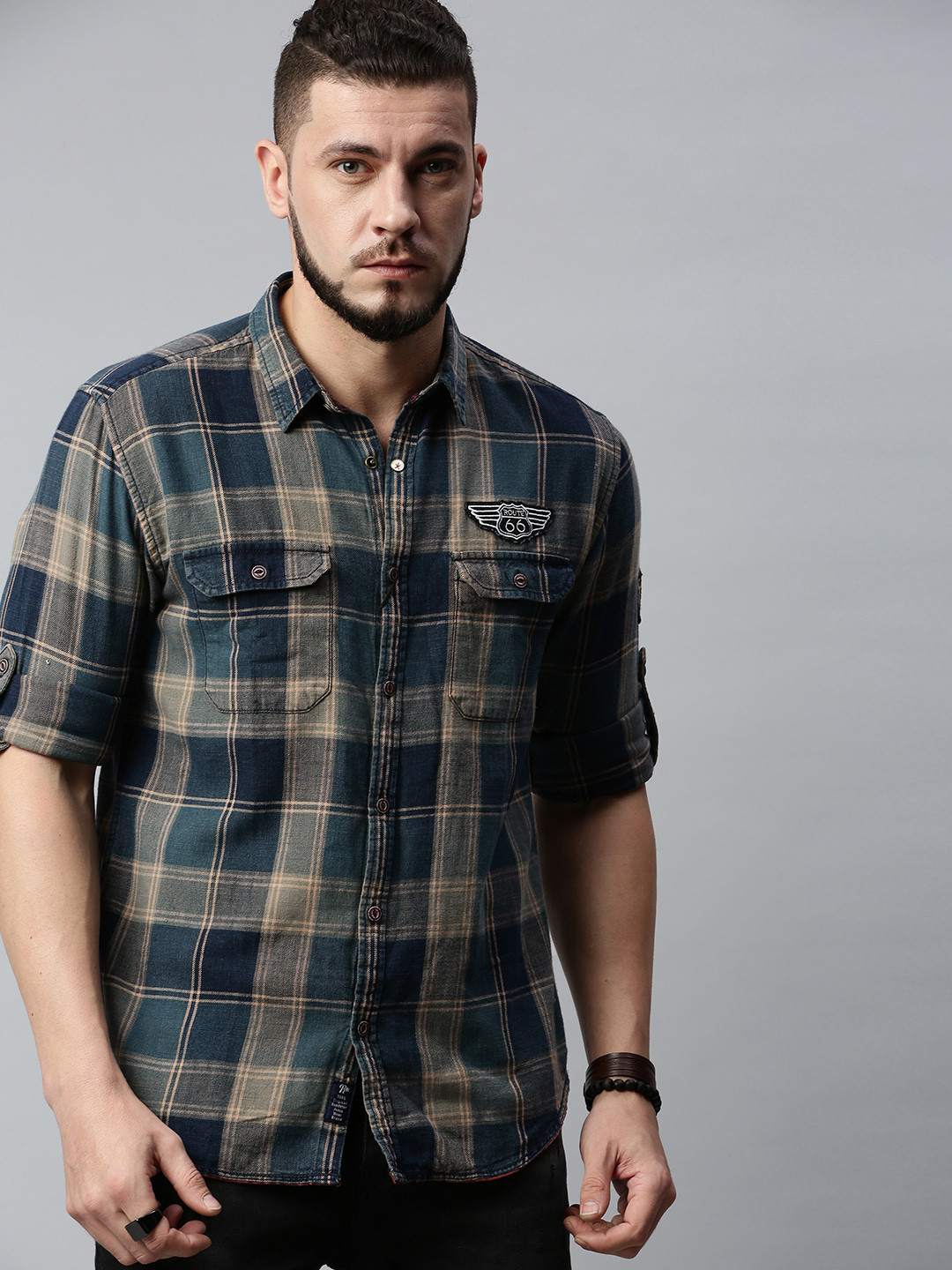 

Roadster Men Teal Blue & Beige Regular Fit Checked Sustainable Casual Shirt