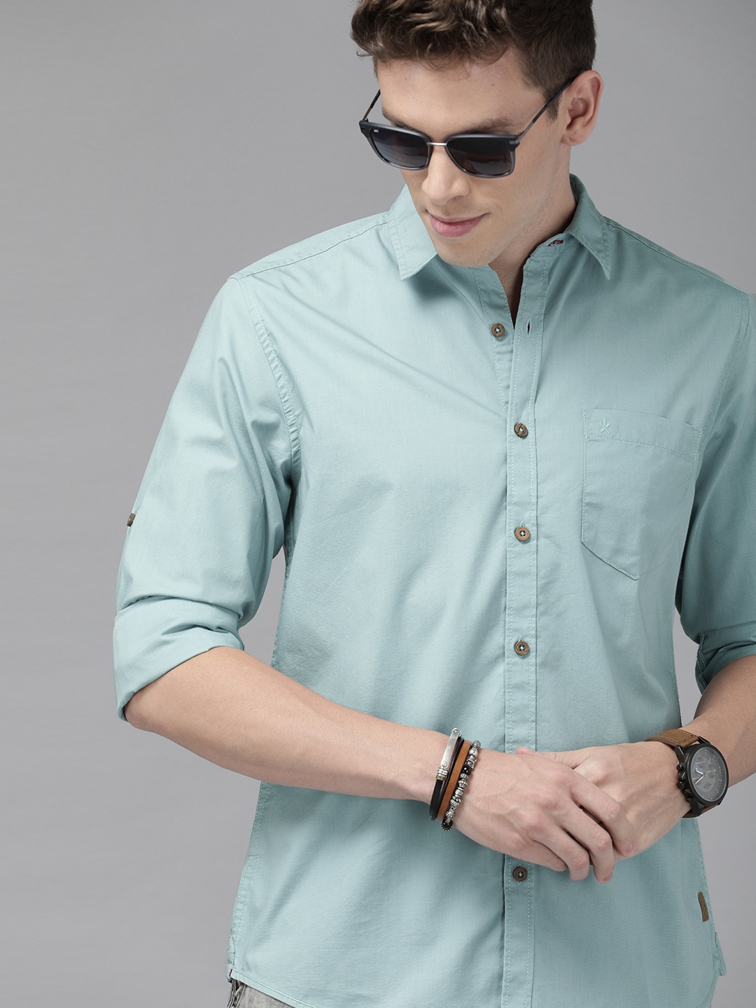 

Roadster Men Green Regular Fit Solid Casual Shirt