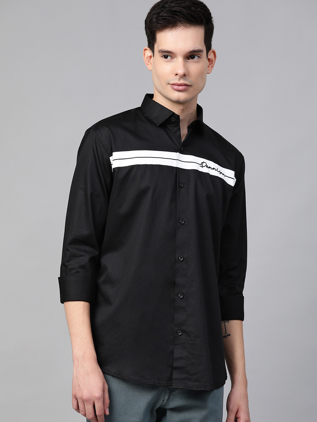 

DENNISON Men Black & White Slim Fit Solid Twill Casual Shirt