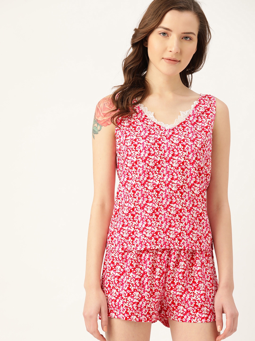 

ETC Women Pink & White Floral Printed Night Suit