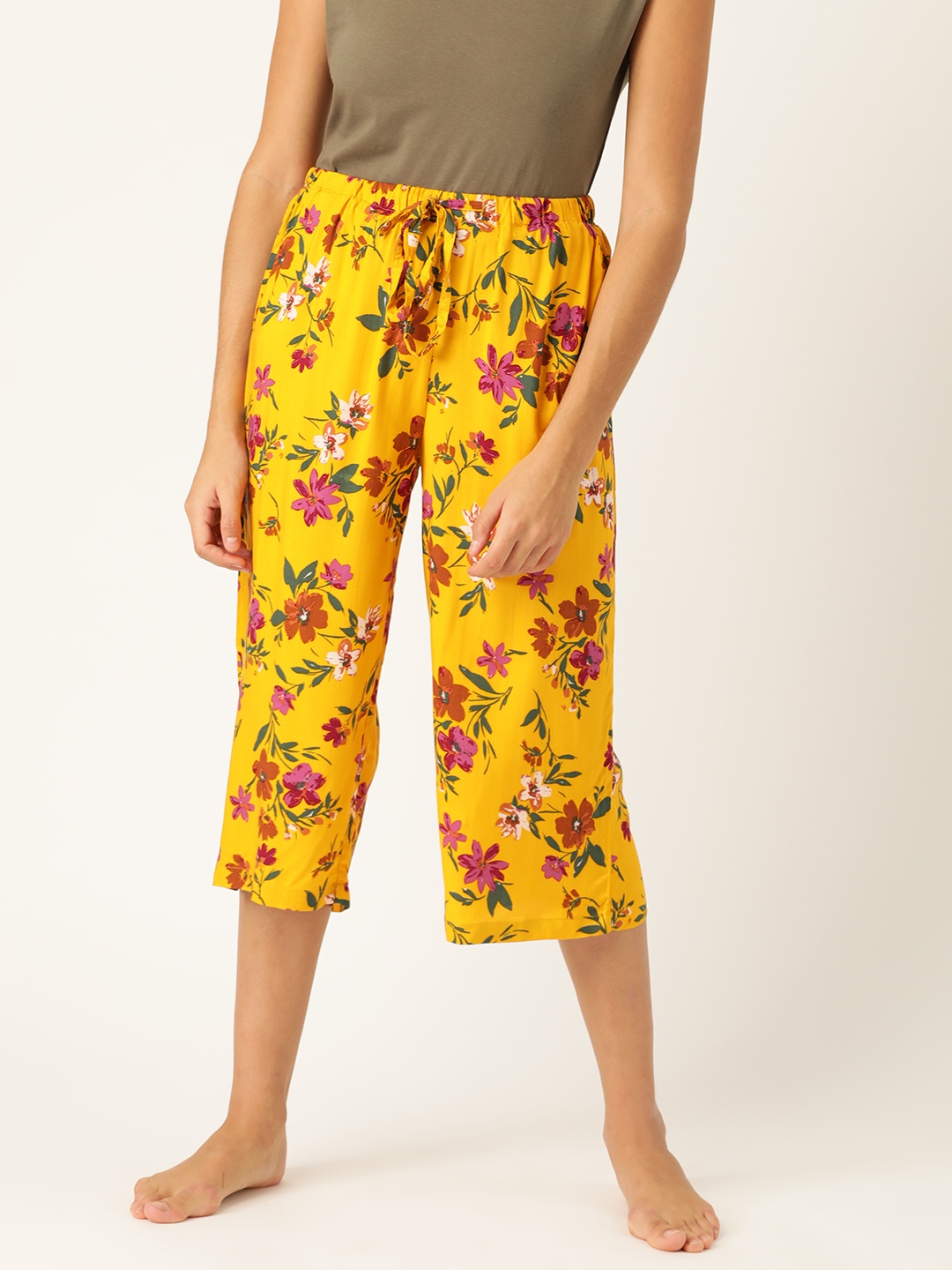 

ETC Women Mustard Yellow & Pink Floral Print Regular Fit Lounge Capris, Multi