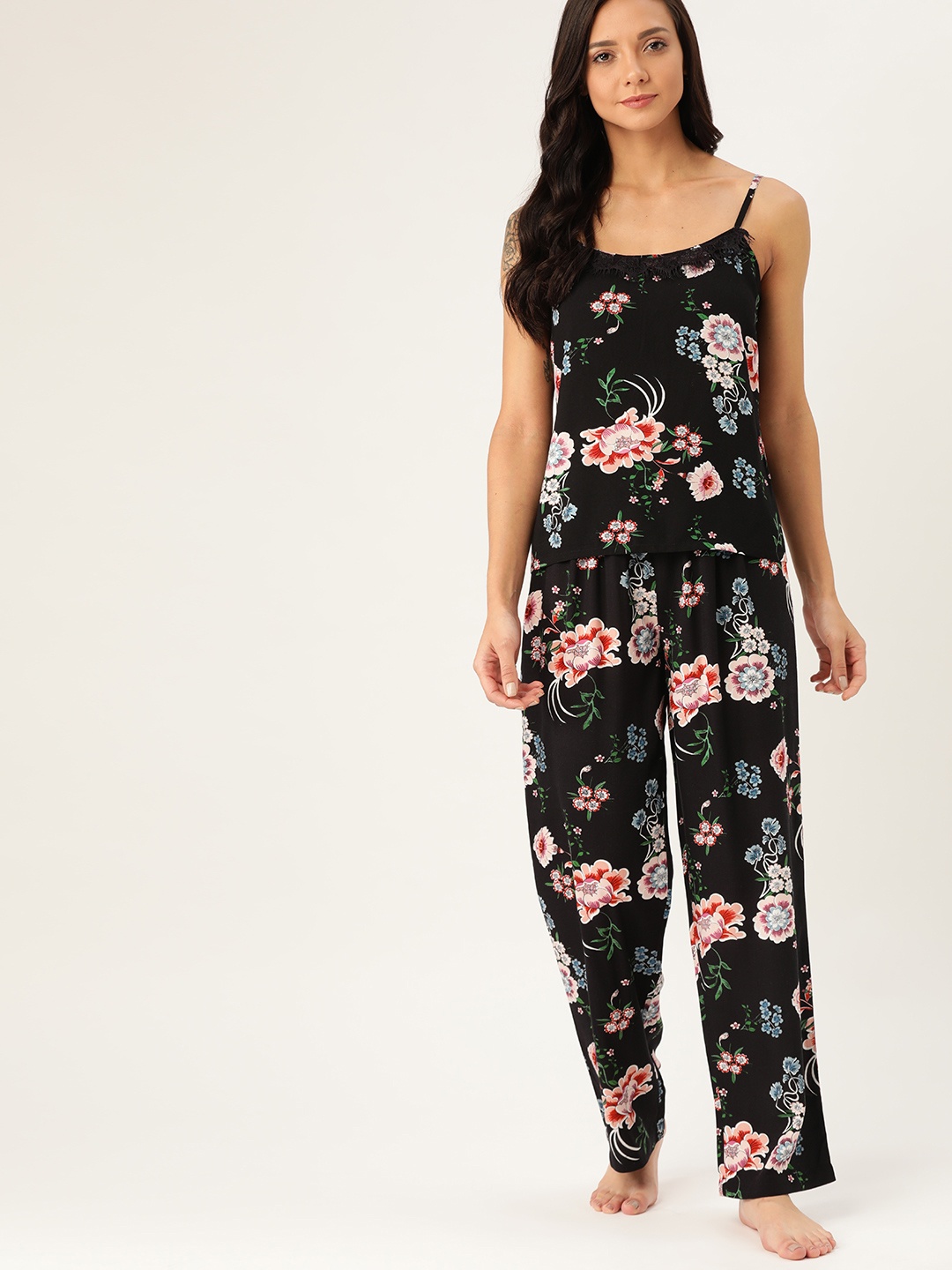 

ETC Women Black & Pink Floral Print Nightsuit