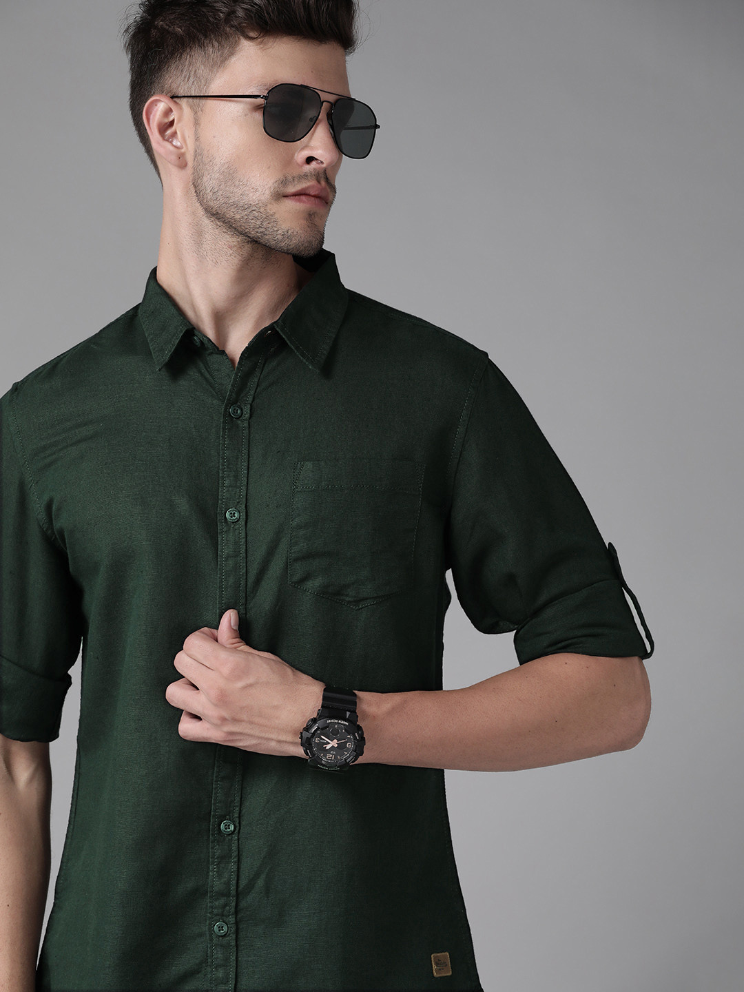

Roadster Men Olive Green Solid Linen Cotton Casual Shirt
