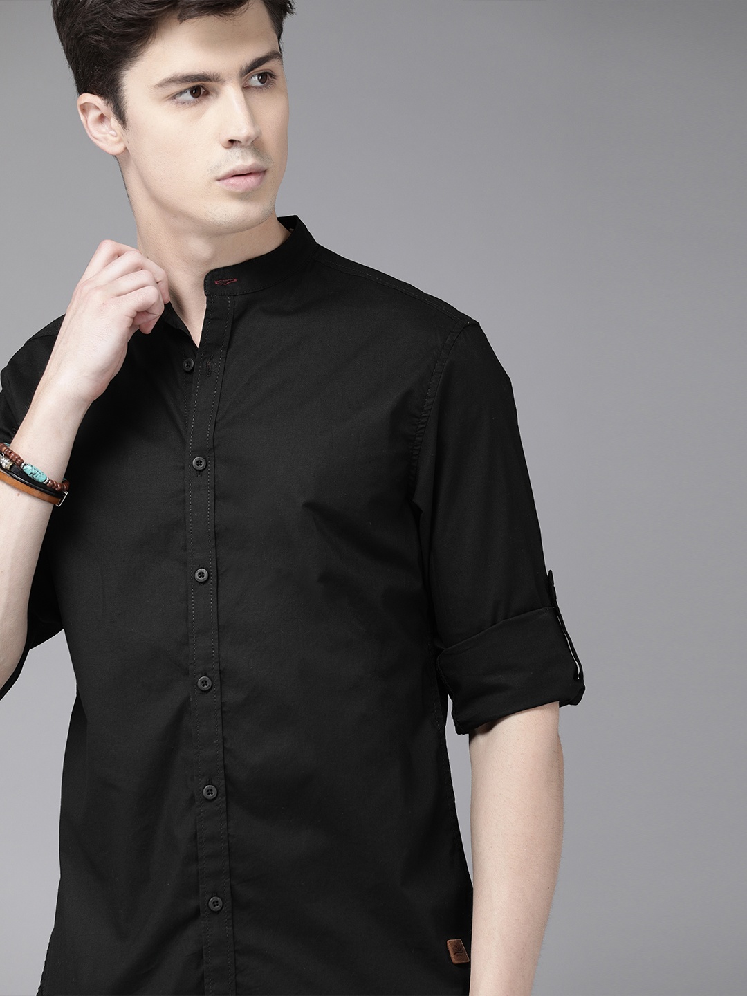 

Roadster Men Black Regular Fit Solid Casual Sustainable Shirt
