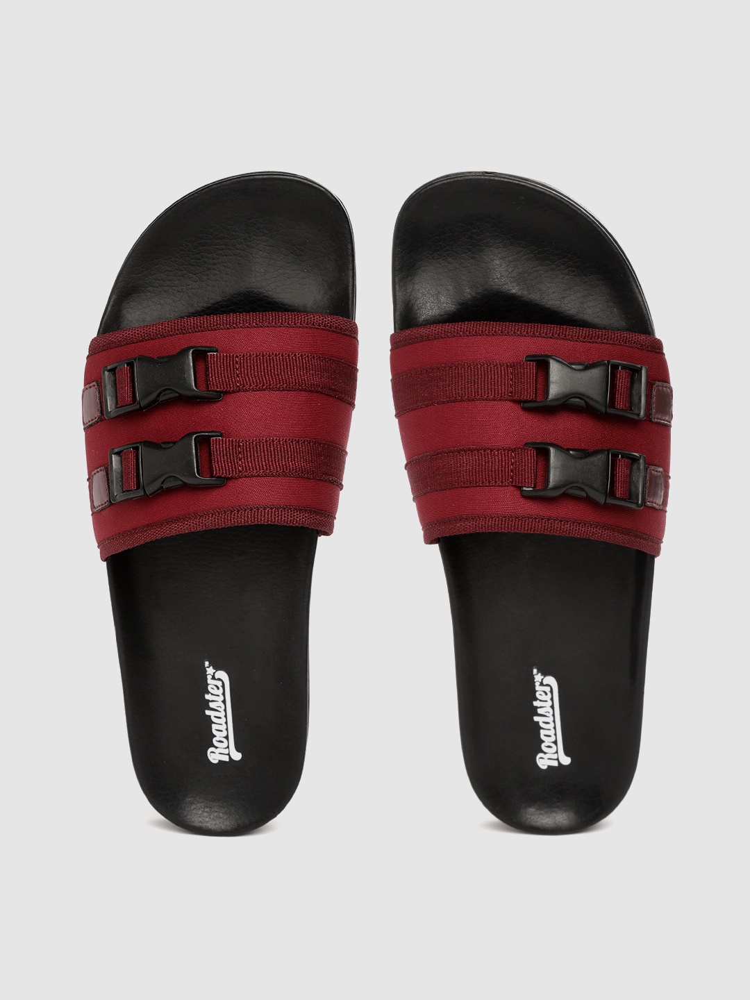 

Roadster Men Maroon & Black Buckle Detail Sliders