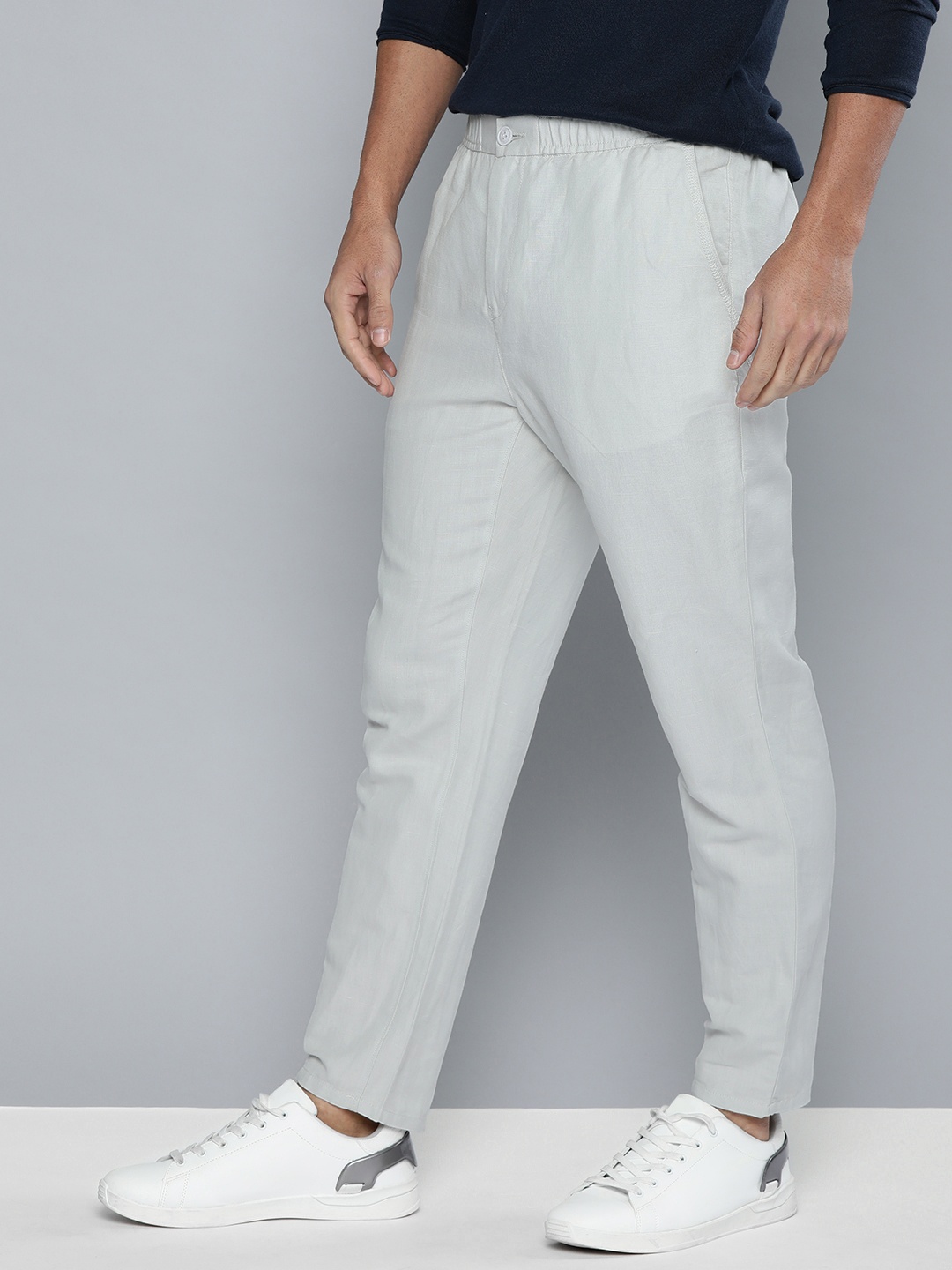 

Mast & Harbour Men Grey Regular Fit Solid Linen Cotton Trousers