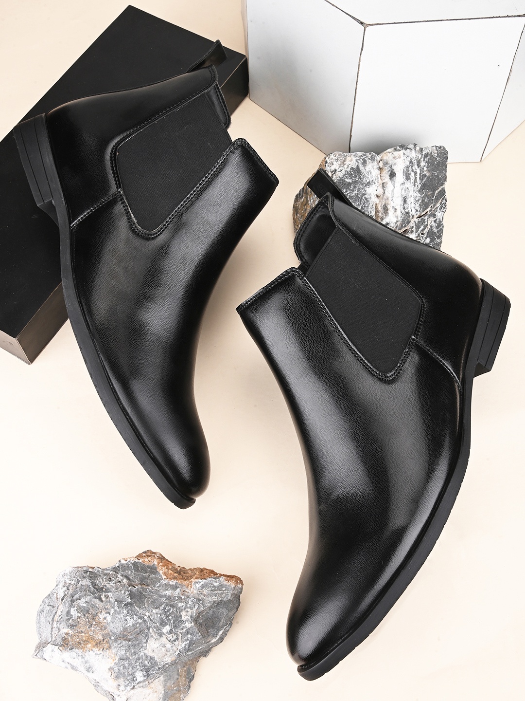 

Fentacia Men Black Solid Synthetic Leather Lightweight High-Top Flat Boots
