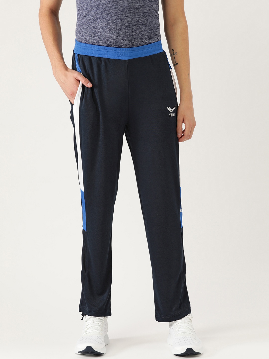 

Yuuki Men Navy Blue Solid Track Pants