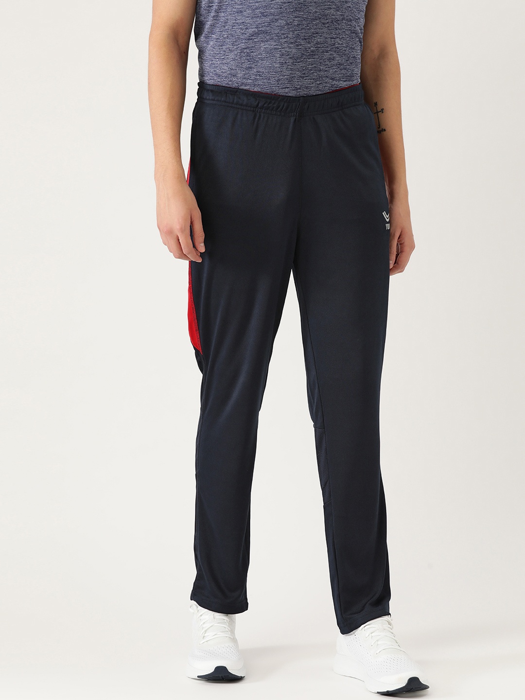 

Yuuki Men Navy Blue Solid Track Pants
