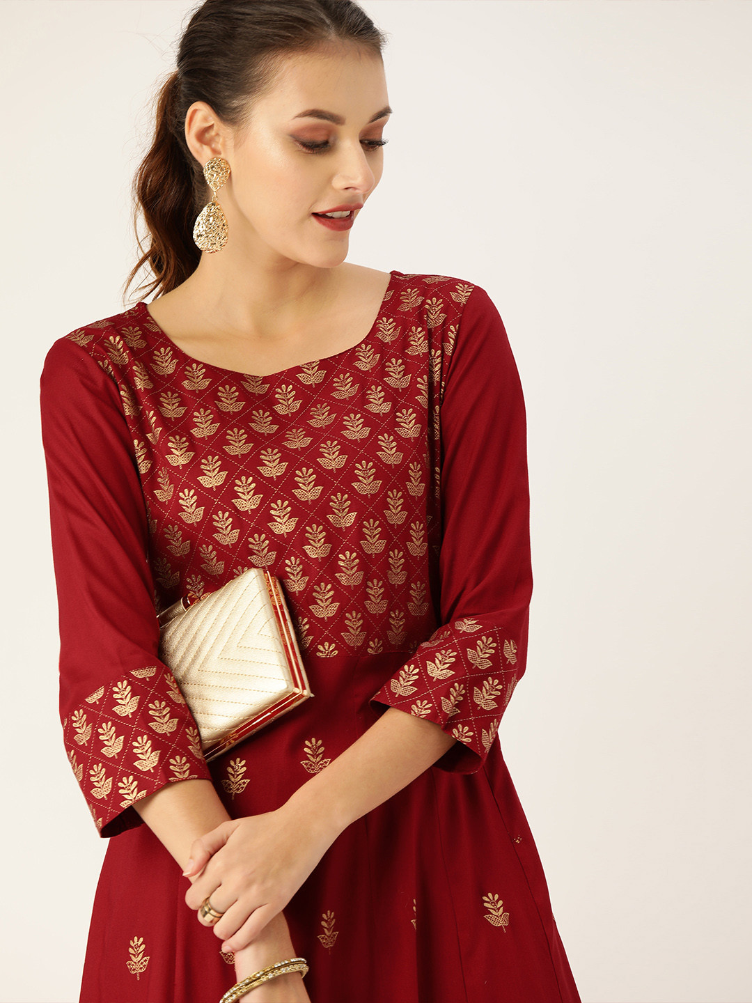 

Varanga Women Maroon & Gold-Toned Printed Anarkali Kurta