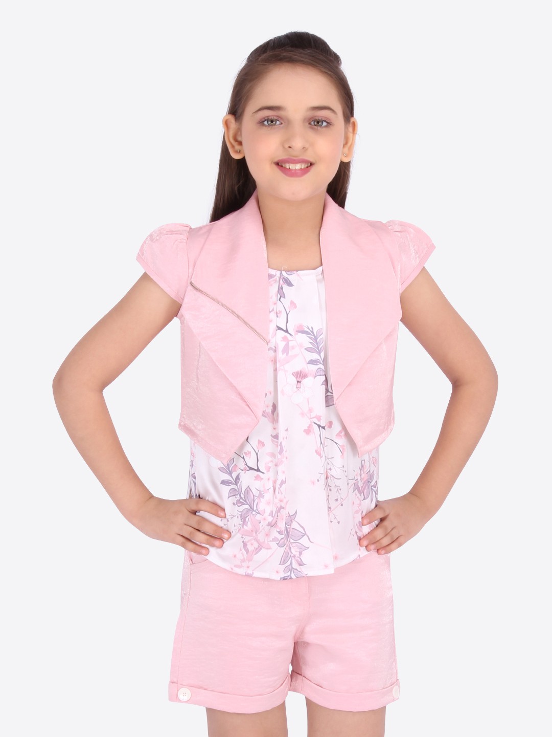 

CUTECUMBER Girls Pink Printed Top with Shorts