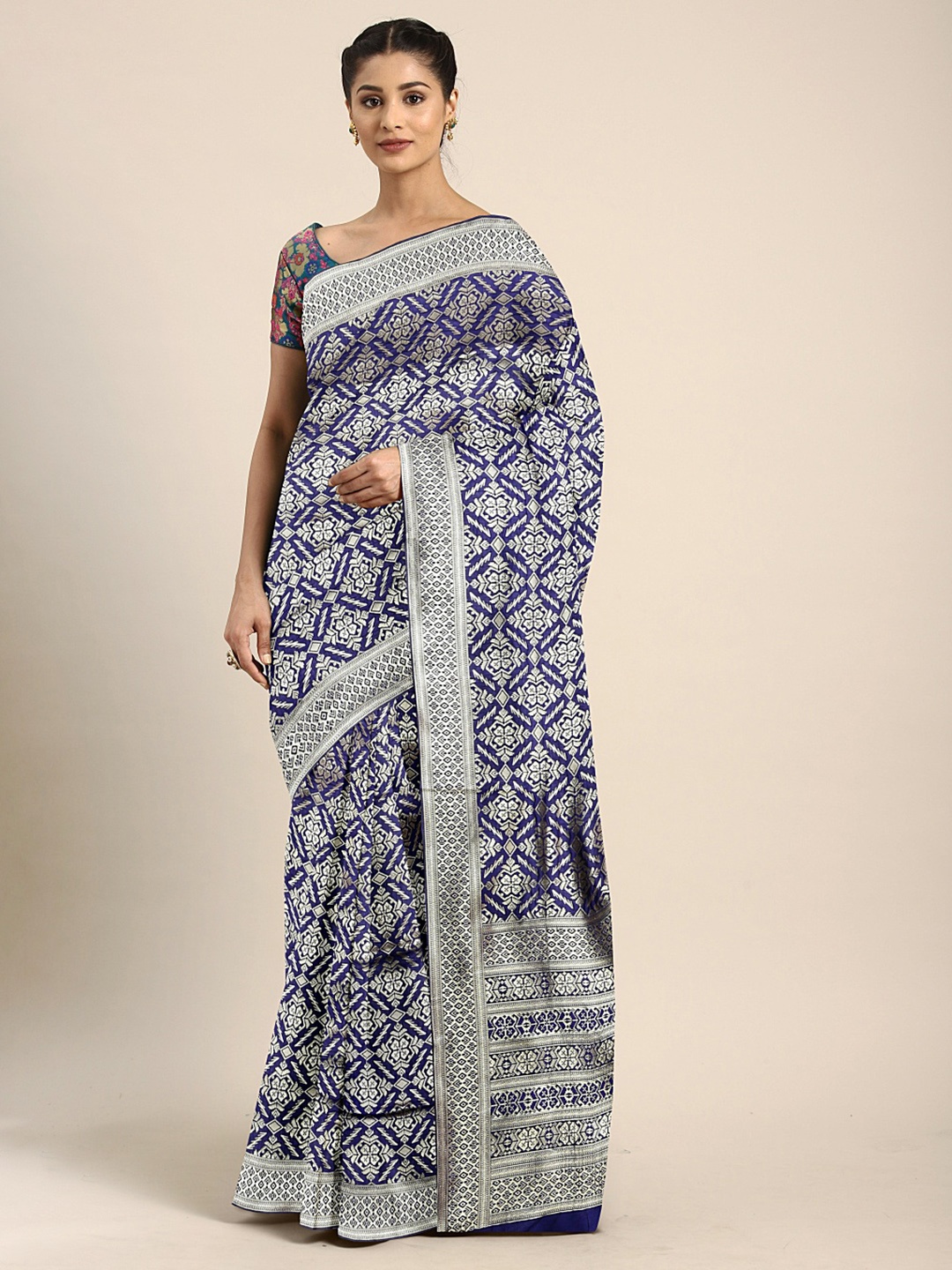 

KALINI Navy Blue & Gold-Toned Silk Blend Woven Design Kanjeevaram Saree