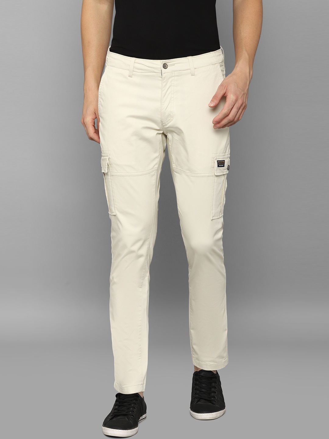 

Louis Philippe Jeans Men Beige Comfy Tapered Fit Solid Cargos