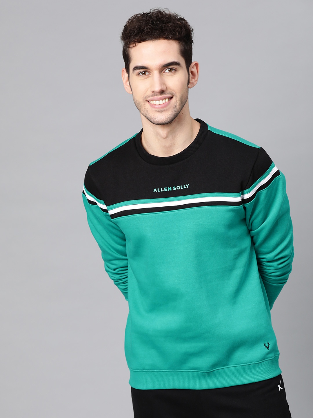 

Allen Solly Sport Men Green & Black Colourblocked Sweatshirt