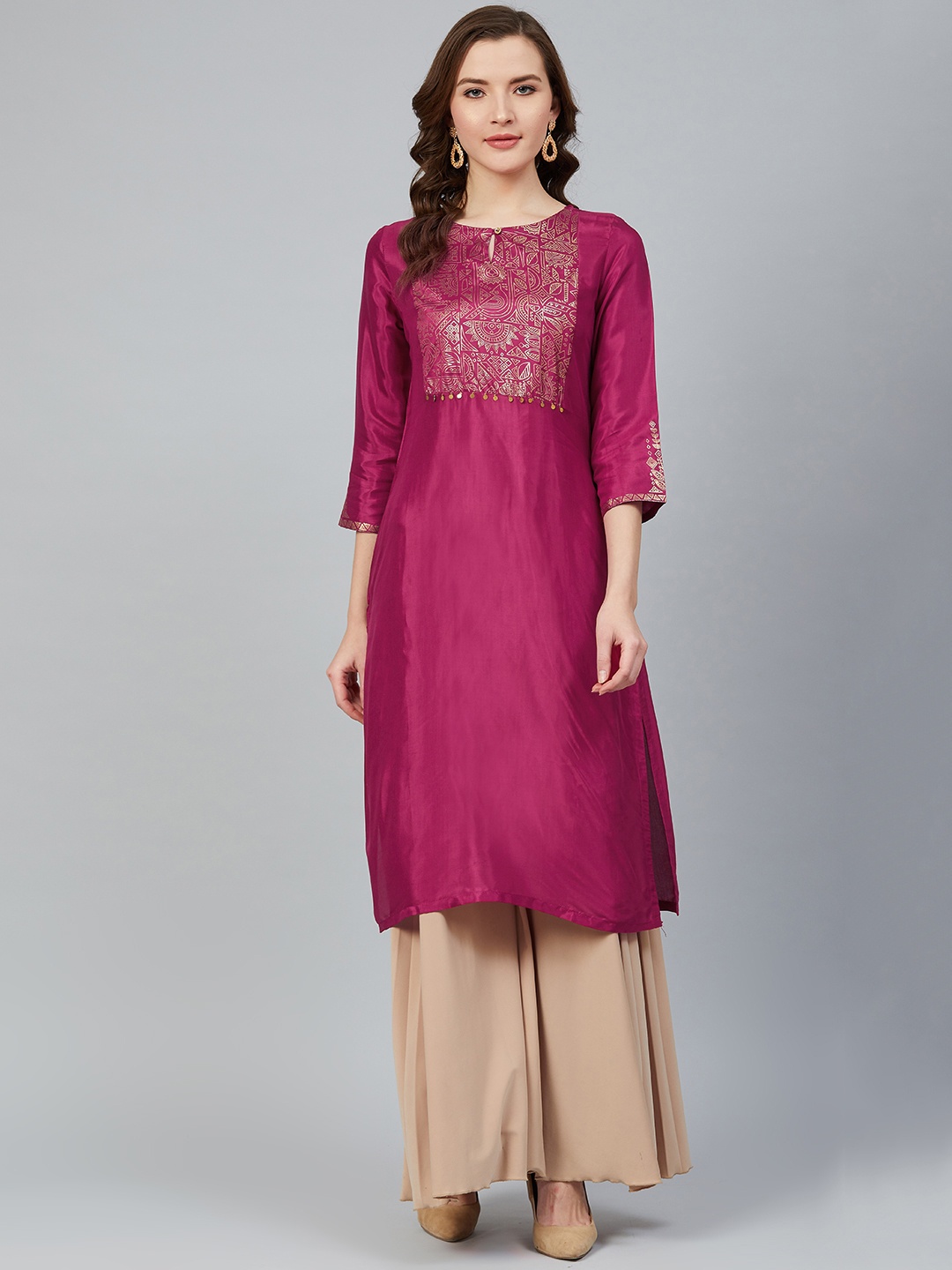 

Rangriti Women Magenta & Golden Yoke Design Straight Kurta