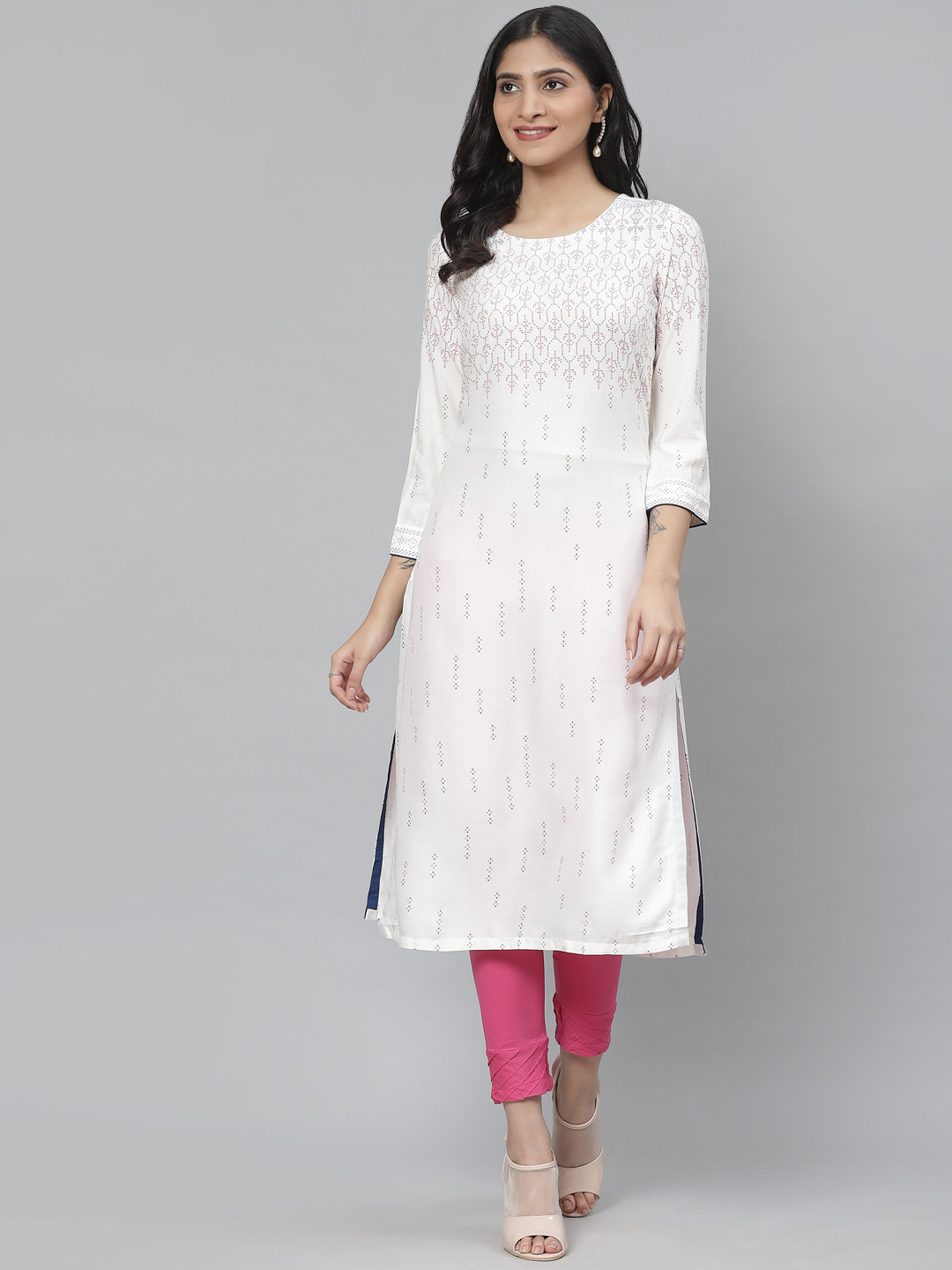 

Rangriti Women White & Maroon Geometric Printed Straight Kurta