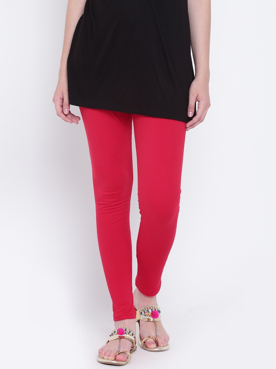 

Rangriti Red Pure Cotton Solid Ankle-Length Leggings