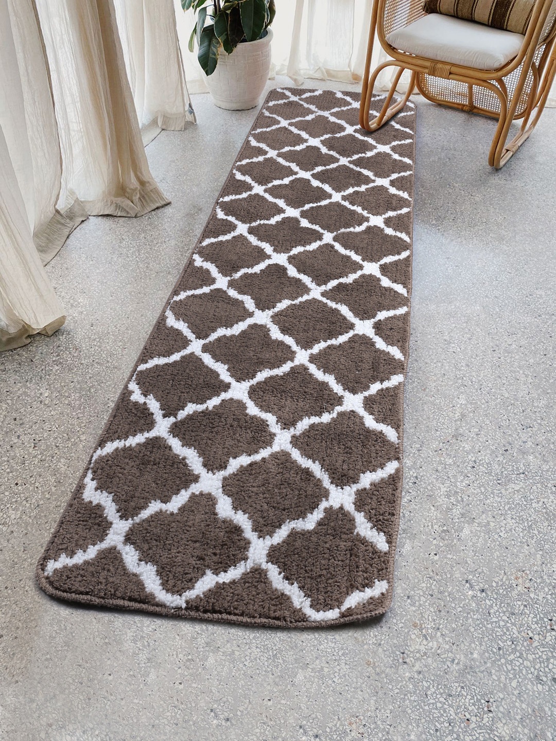 

Saral Home Brown & White Trellis Design Anti-Skid Floor Runner