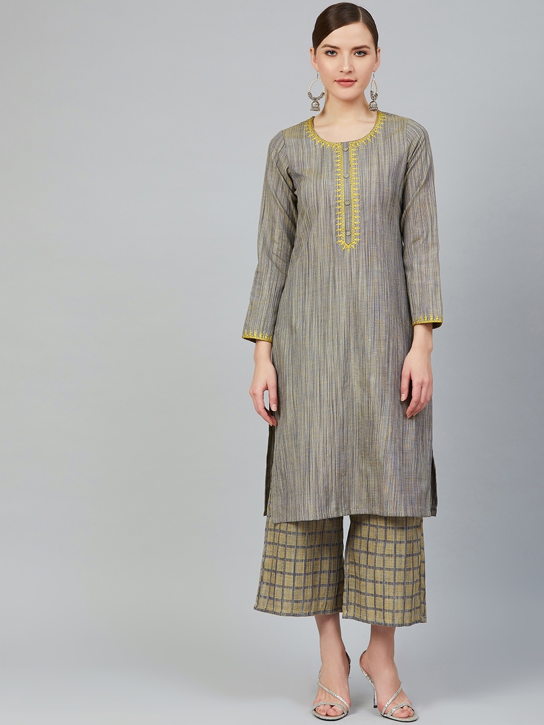 

Rangriti Women Grey & Beige Self Design Kurta with Palazzos