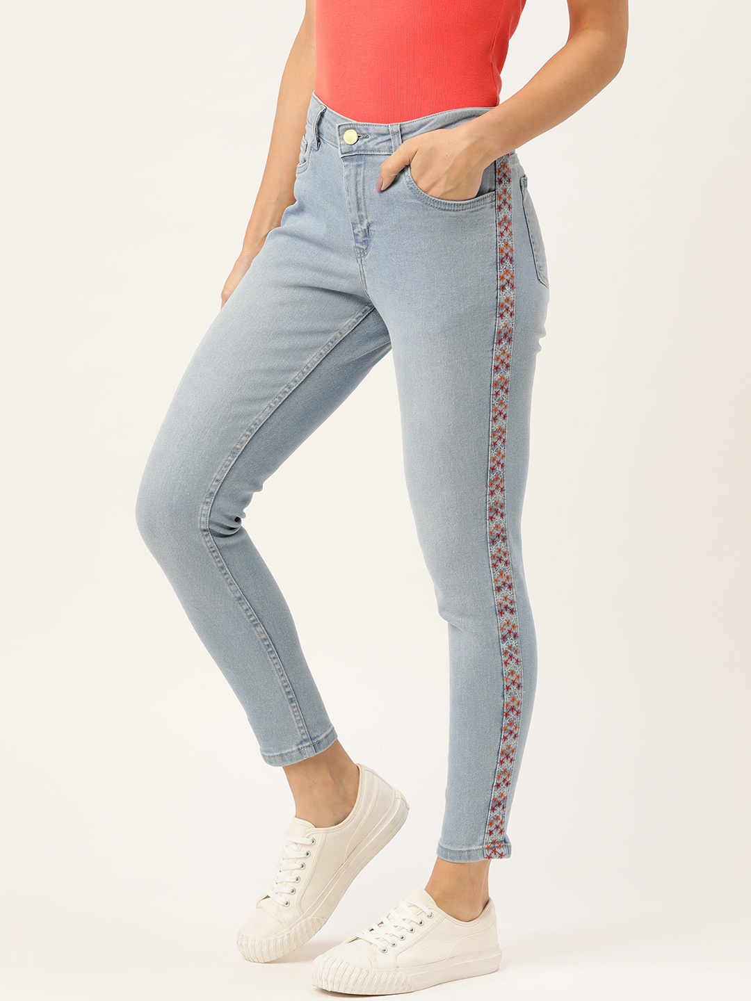 

DressBerry Women Blue Skinny Fit Mid-Rise Clean Look Stretchable Cropped Jeans