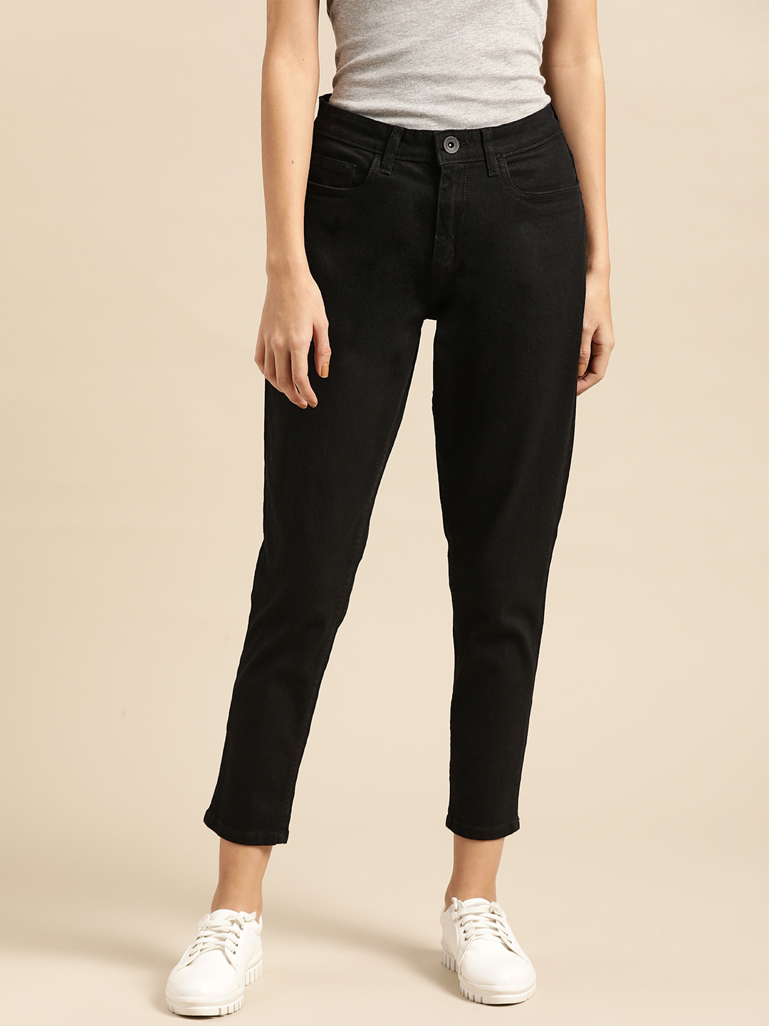 

ether Women Black Mom Fit High-Rise Clean Look Stretchable Cropped Jeans