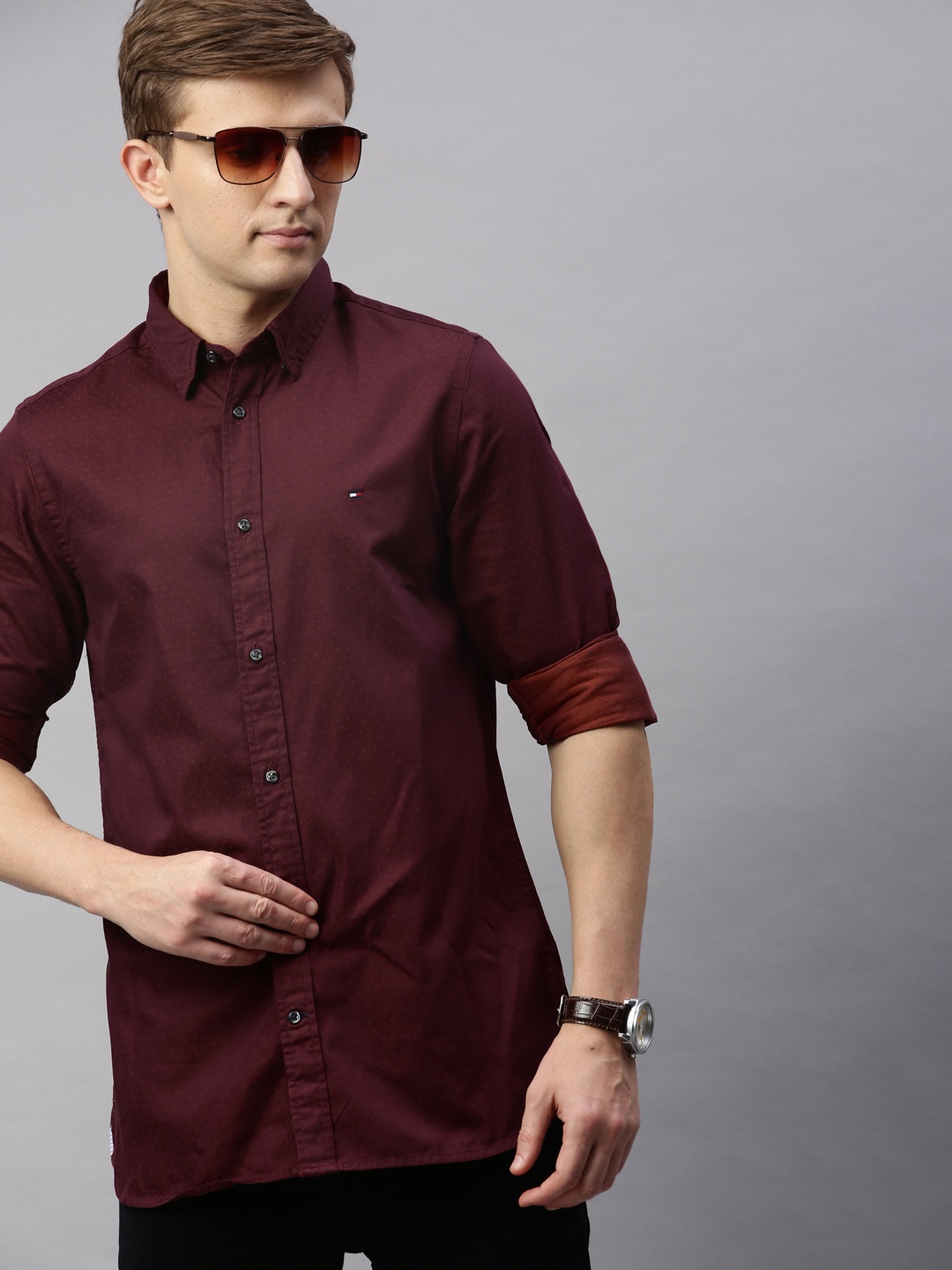 

Tommy Hilfiger Men Burgundy Slim Fit Self Design Casual Shirt