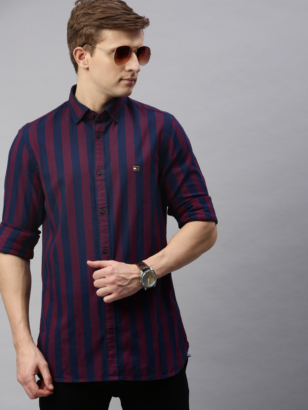 

Tommy Hilfiger Men Burgundy & Navy Blue Slim Fit Striped Casual Shirt